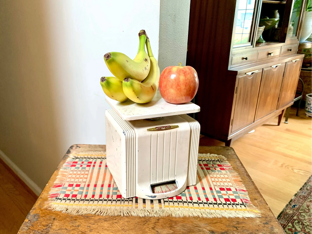 Vintage Universal Kitchen Scale | Art Deco Kitchen Scale | Rustic White Landers, Frary & Clark Scale | Distressed Art Deco Kitchen Scale