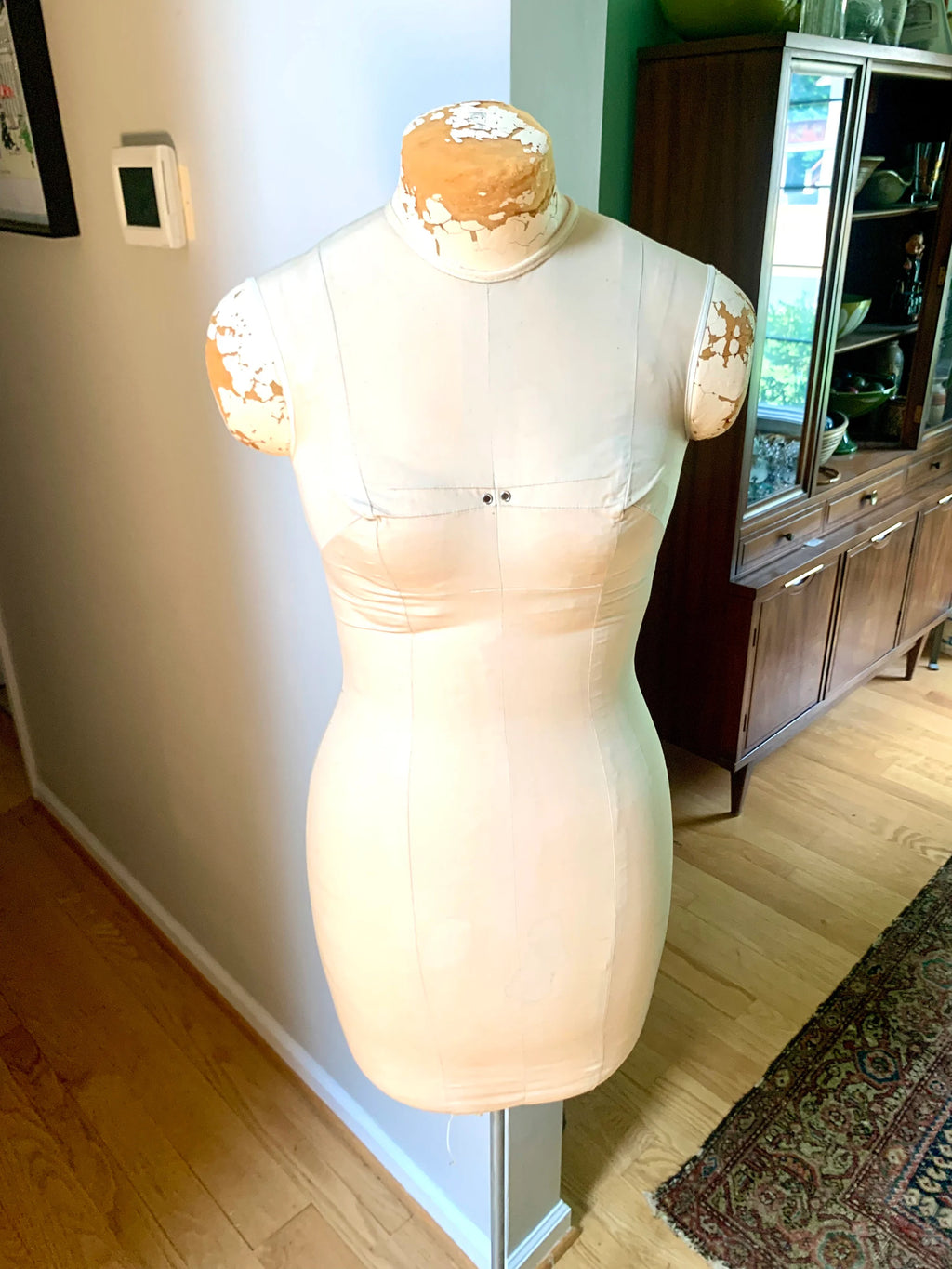 Vtg Solid Dress Form | Portable Dress Form | Vtg Dress Form | Seamstress Gift | Designer Gift | Store Display | Clothing Display