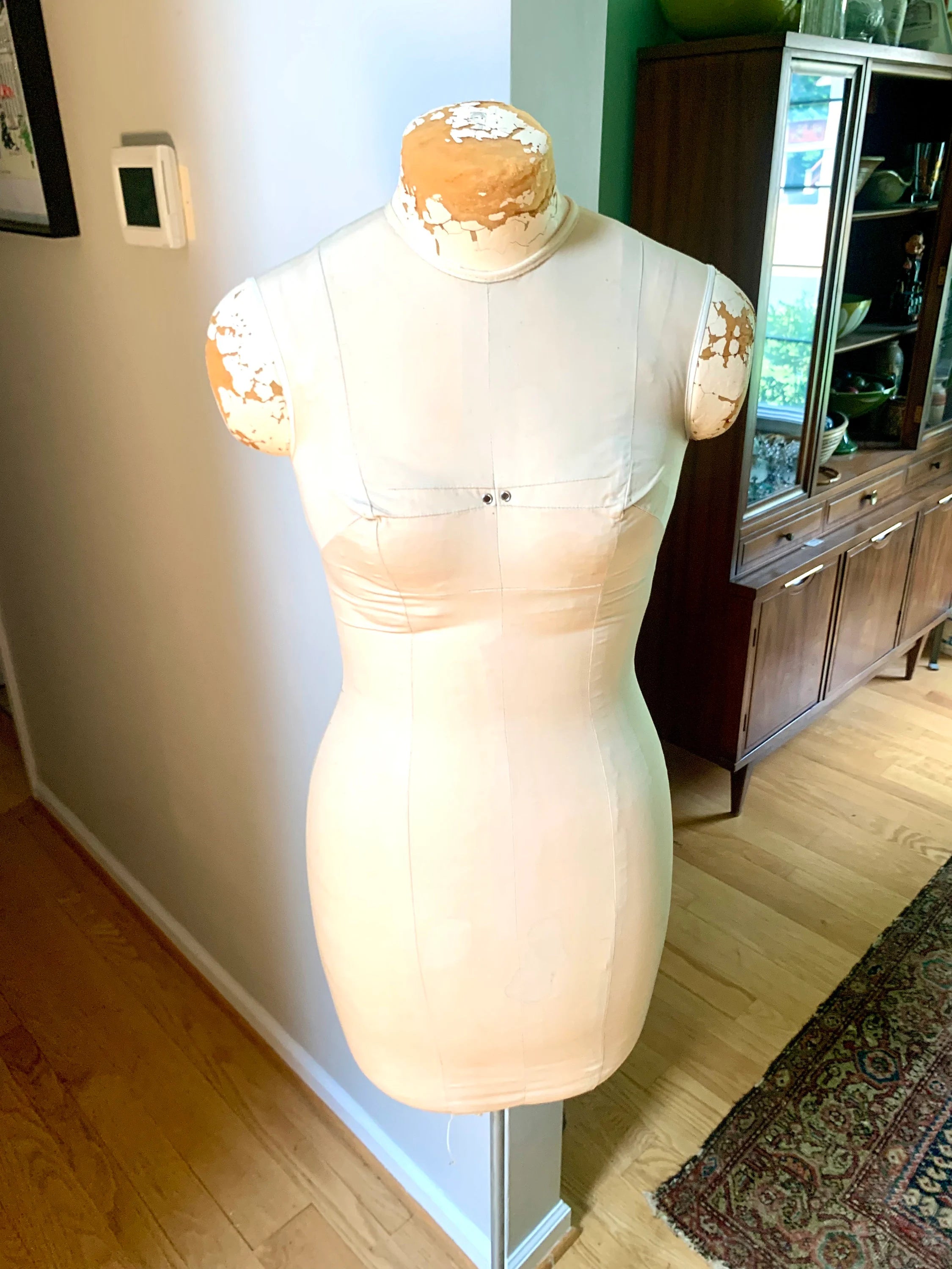 Vtg Solid Dress Form | Portable Dress Form | Vtg Dress Form | Seamstress Gift | Designer Gift | Store Display | Clothing Display