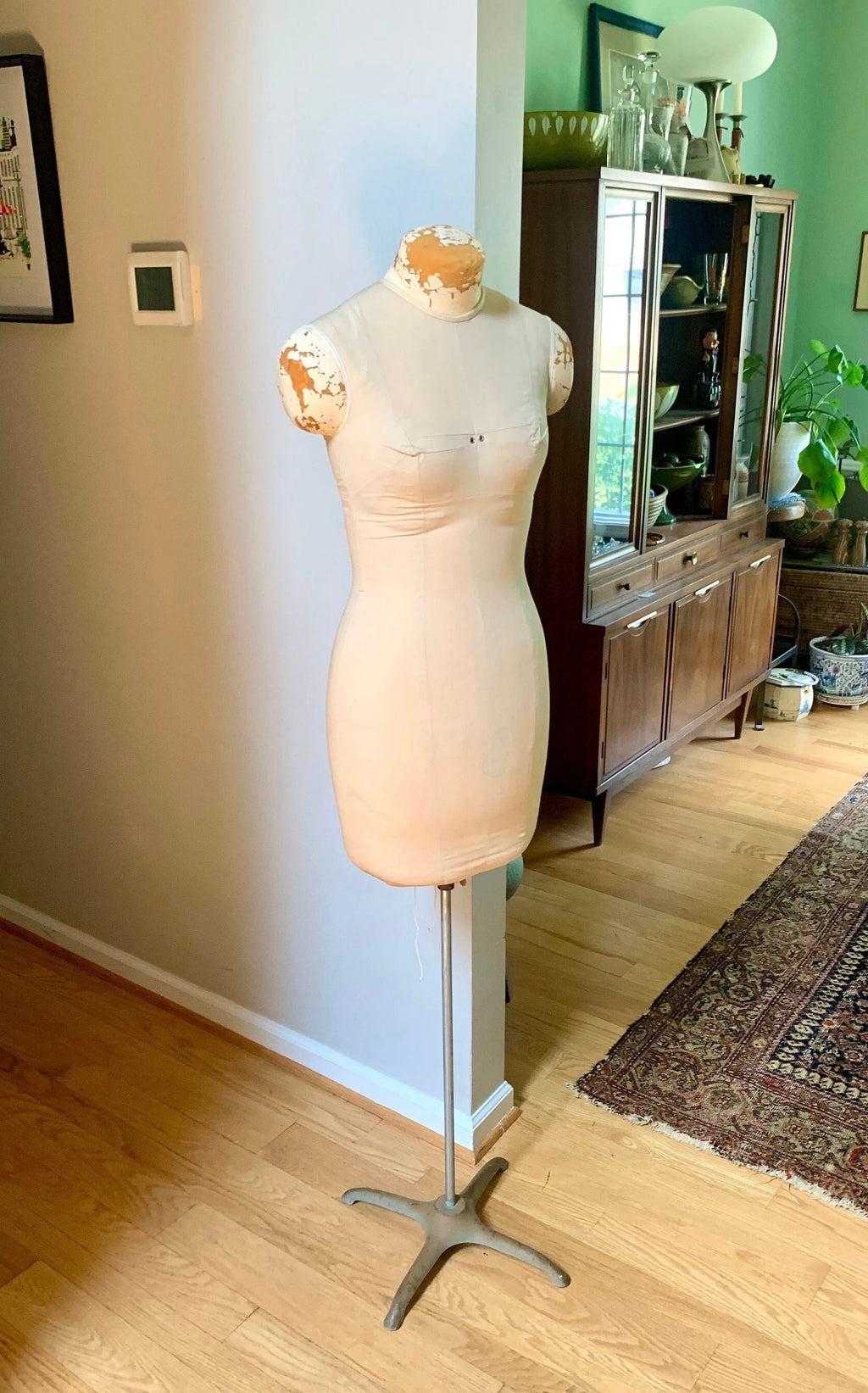 Vtg Solid Dress Form | Portable Dress Form | Vtg Dress Form | Seamstress Gift | Designer Gift | Store Display | Clothing Display