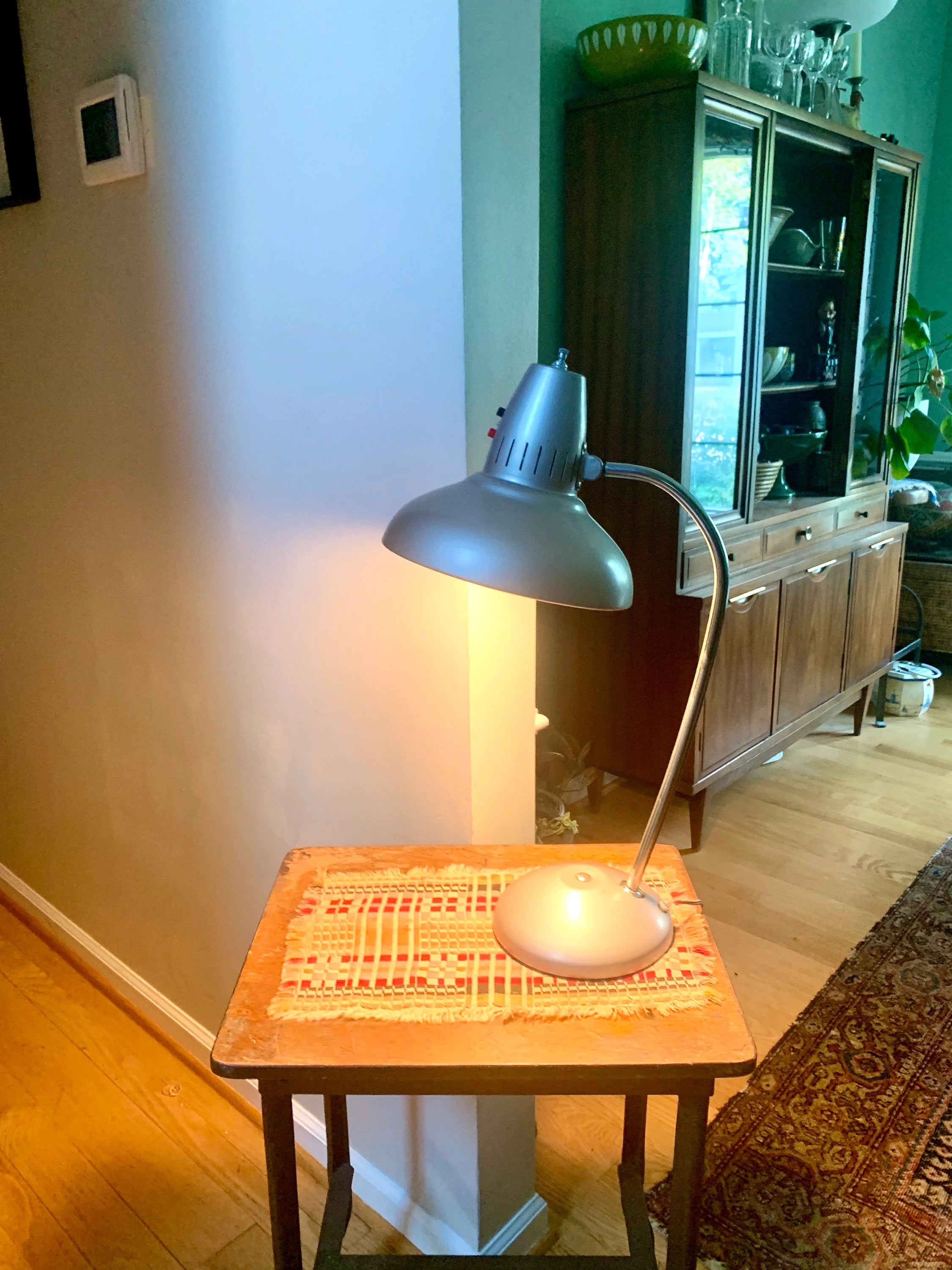 Vtg Swing Lamp Company Task Lamp | Dual Bulb Desk Lamp | Adjustable Desk Lamp | Fluorescent Task Lamp | Swing Arm Lamp | Atomic Lamp