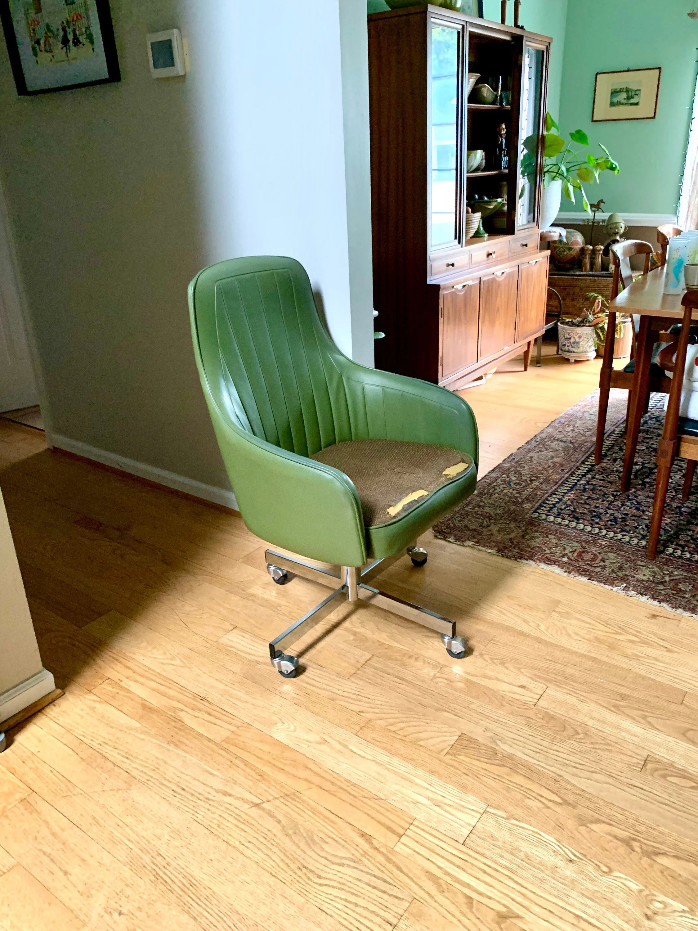Mid Century Modern Swivel Rolling Chair | Jansko Olive Green Desk Chair | MCM Vinyl High Back Chair | Green Vinyl Modern Office Chair