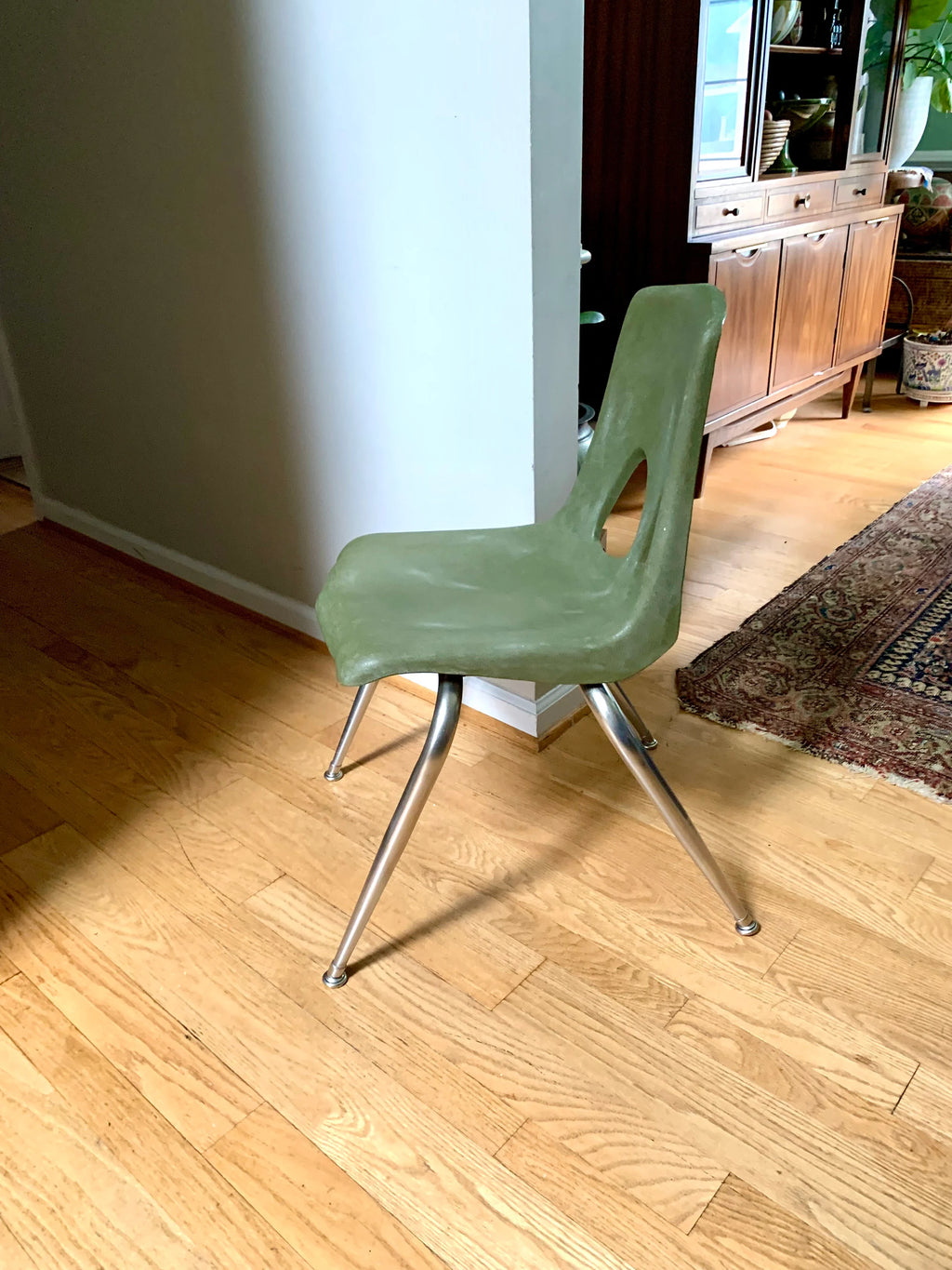 Vintage MCM Carter Craft Profile Chair | Plastic MCM Stackable Chair | Molded Green Child's Chair | Plastic School Chair (Copy)