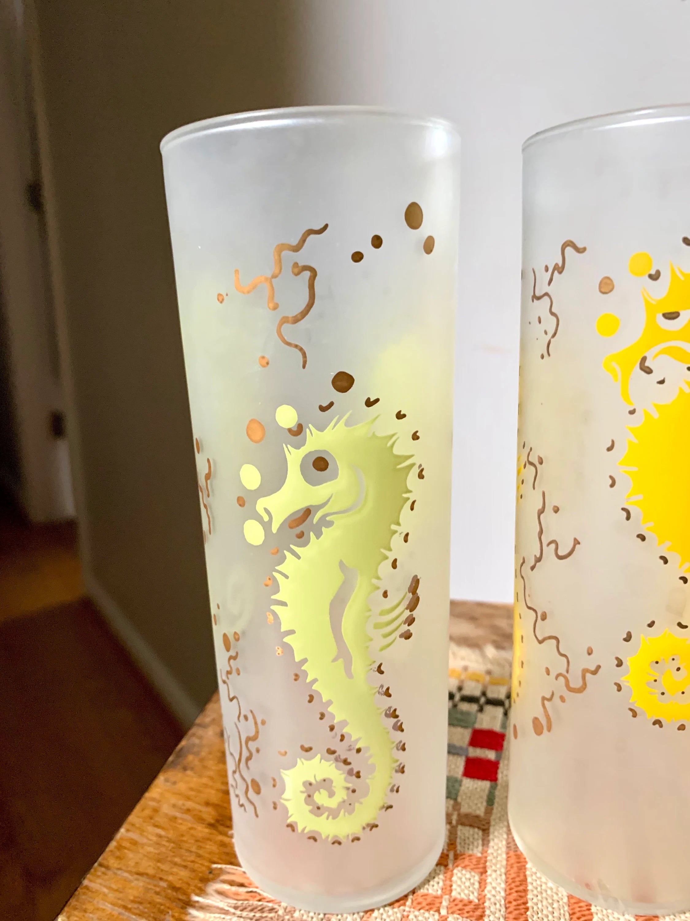 Set of 5 MCM Federal Glass Seahorse Glasses| Colorful Seahorse Glasses | 5 Frosted Sea Horse High Ball Glasses | Frosted Federal Tom Collins