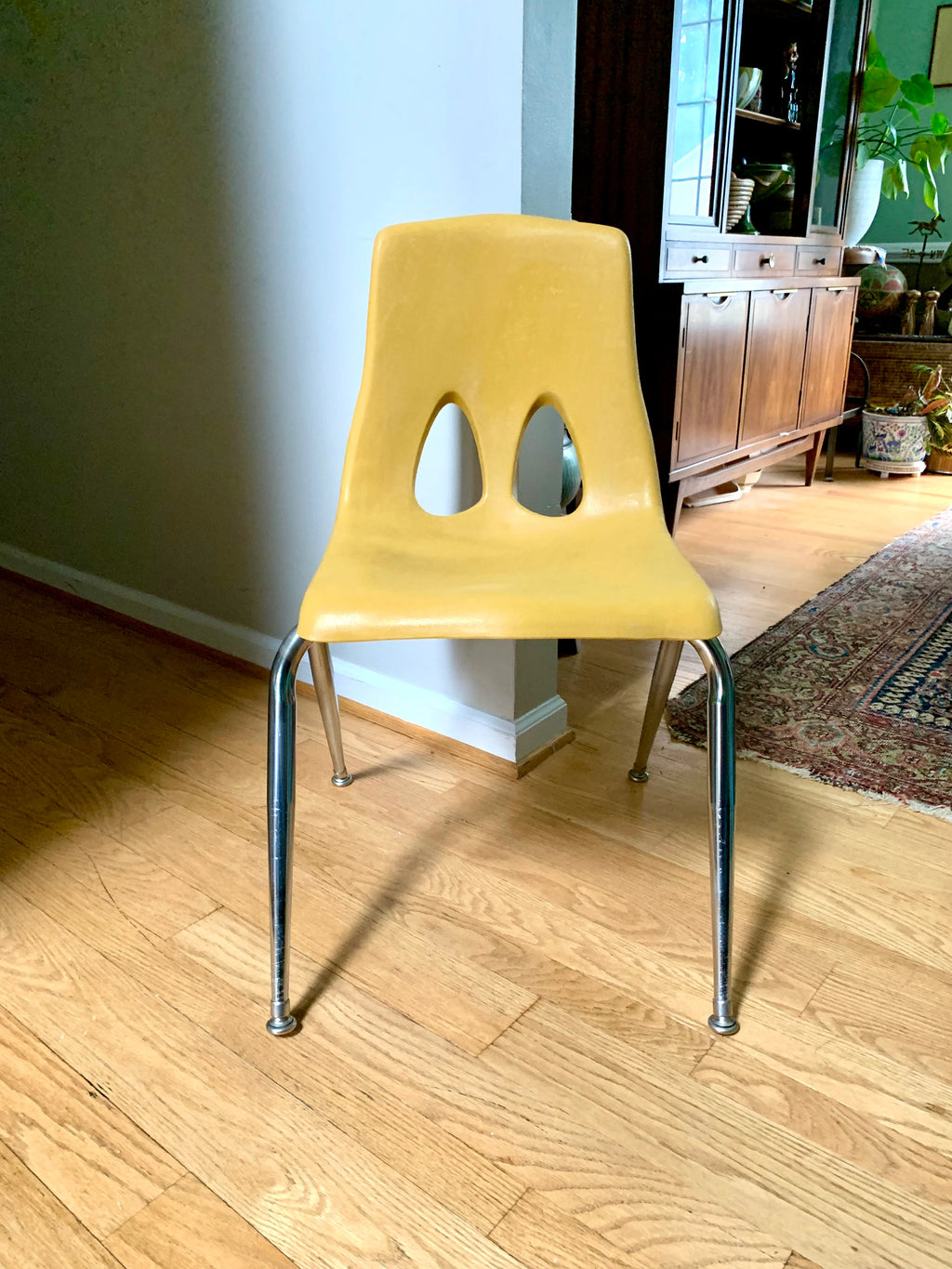 Vintage MCM Carter Craft Profile Chair | Plastic MCM Stackable Chair | Molded Yellow Child's Chair | Plastic School Chair (Copy) (Copy)