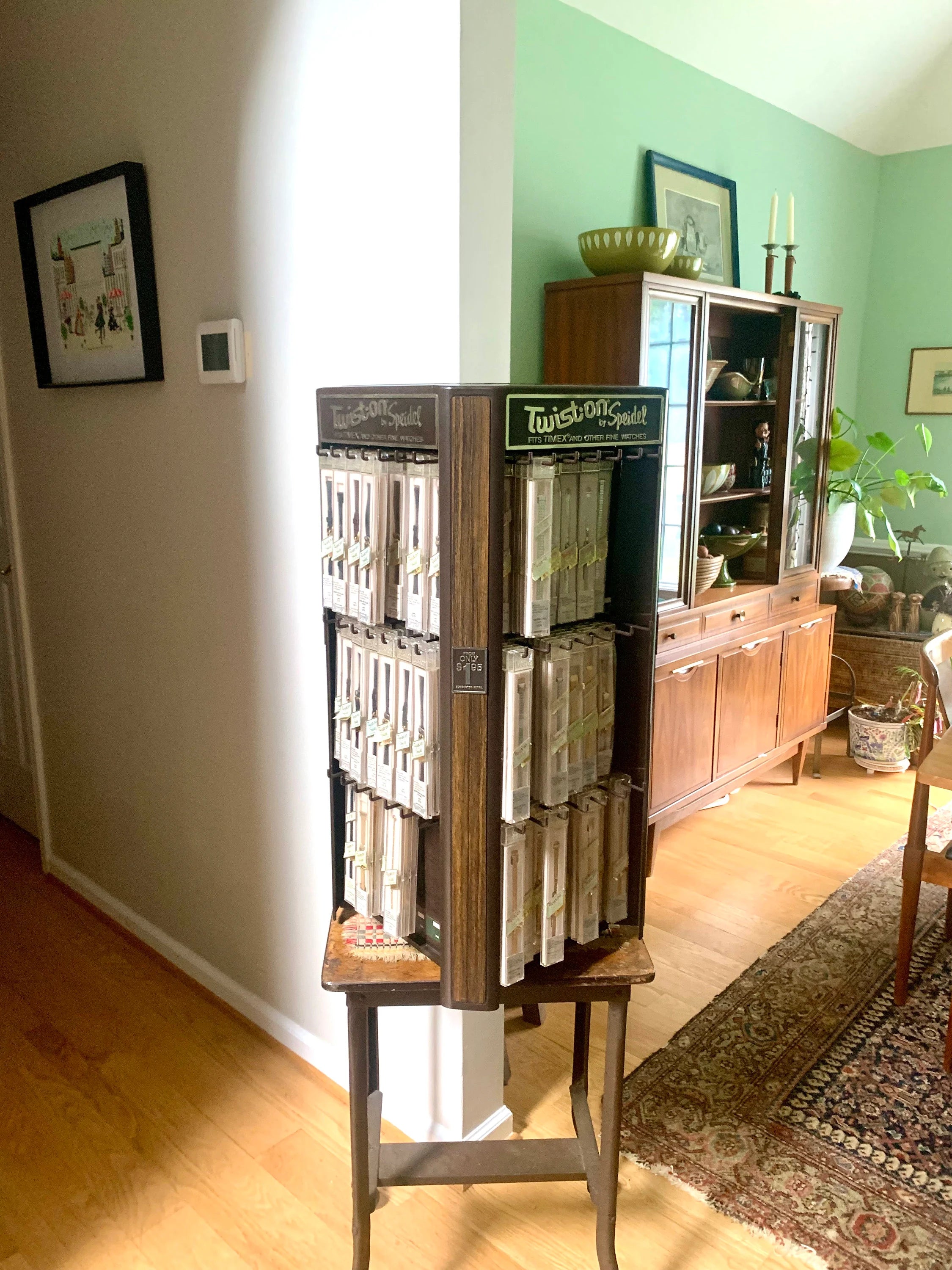 Vintage Speidel Twist-on Watch Band Display Case | Watchband Rotating Display Case with 150+ Watch Bands | Speidel Watchband Store Display