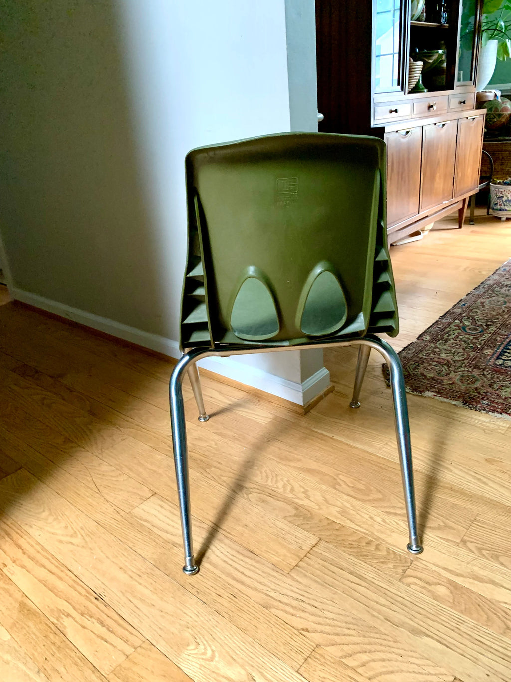 Vintage MCM Carter Craft Profile Chair | Plastic MCM Stackable Chair | Molded Green Child's Chair | Plastic School Chair (Copy)