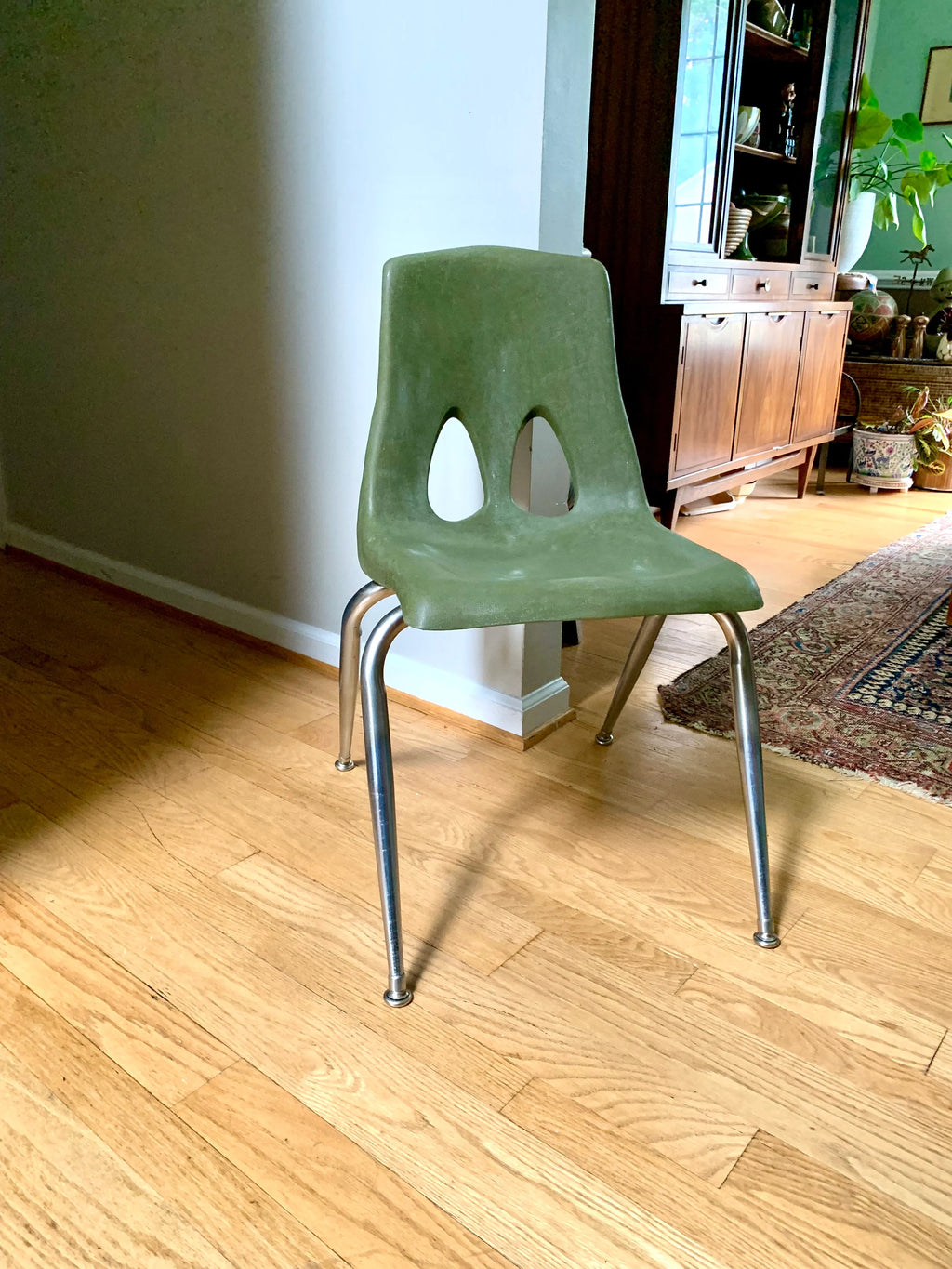 Vintage MCM Carter Craft Profile Chair | Plastic MCM Stackable Chair | Molded Green Child's Chair | Plastic School Chair (Copy)
