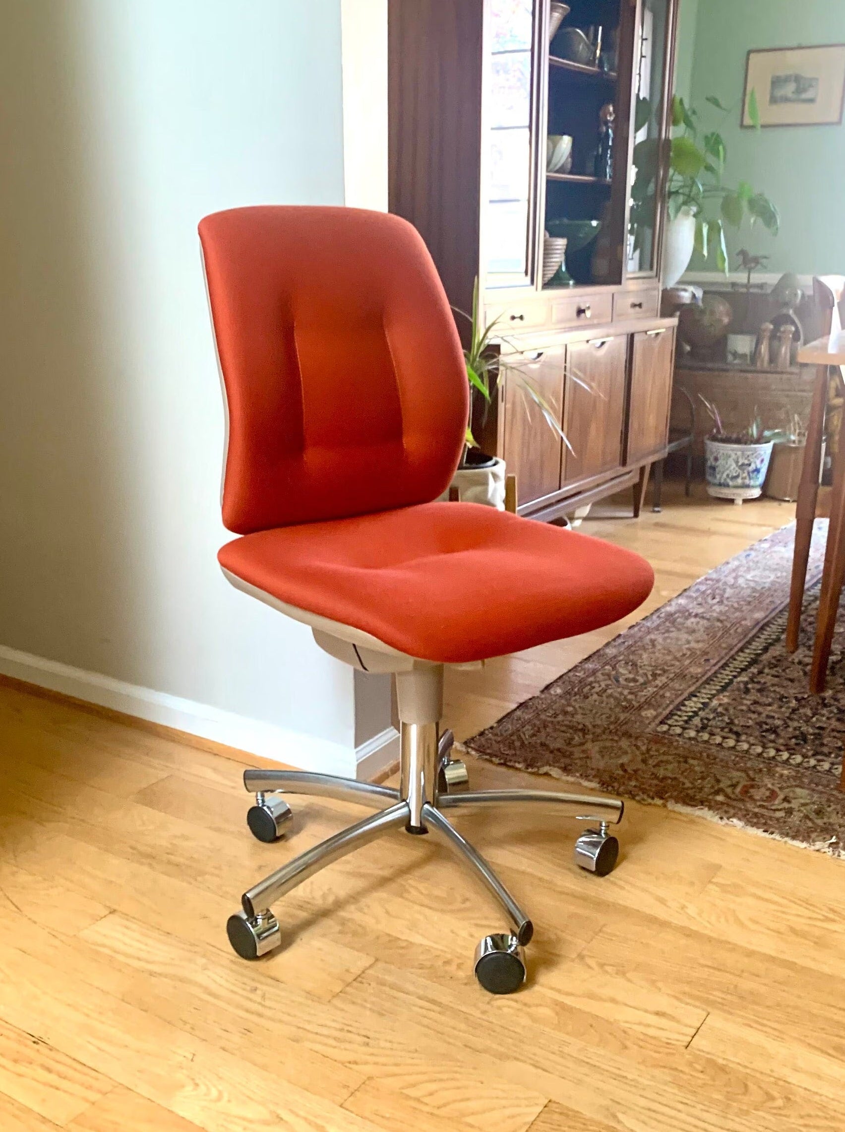 Vtg Steelcase Desk Chair | Orange MCM Swivel Chair | Padded Office Chair | Adjustable Swivel Chair | Executive Office Chair | Level INOP