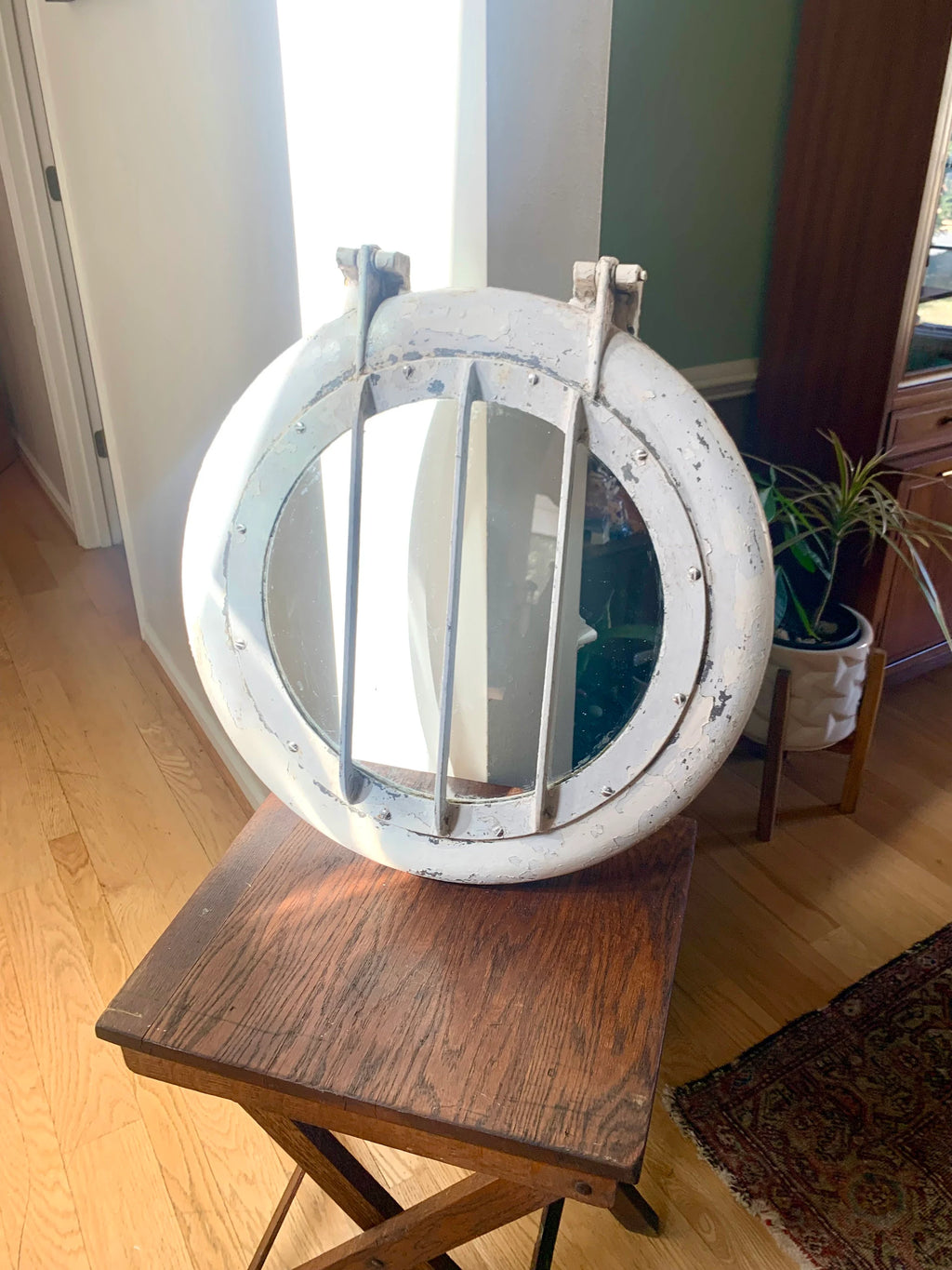 Vtg Large Distressed Paint Porthole | Ship's Porthole with Screen | 20" Ship's Porthole | Boat Porthole | Salvaged Boat Porthole