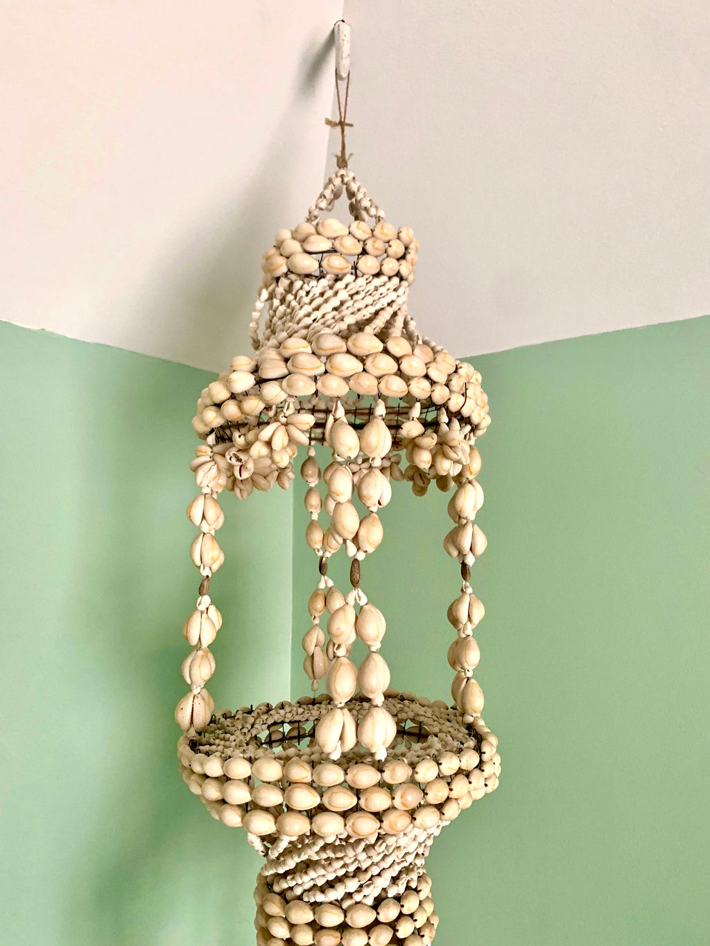 Vtg Seashell Cowrie Plant Hanger | 43" Tiered Cowrie Hanging Planter | Mid Century Seashell Cowrie Macrame Plant Holder | Boho Planter