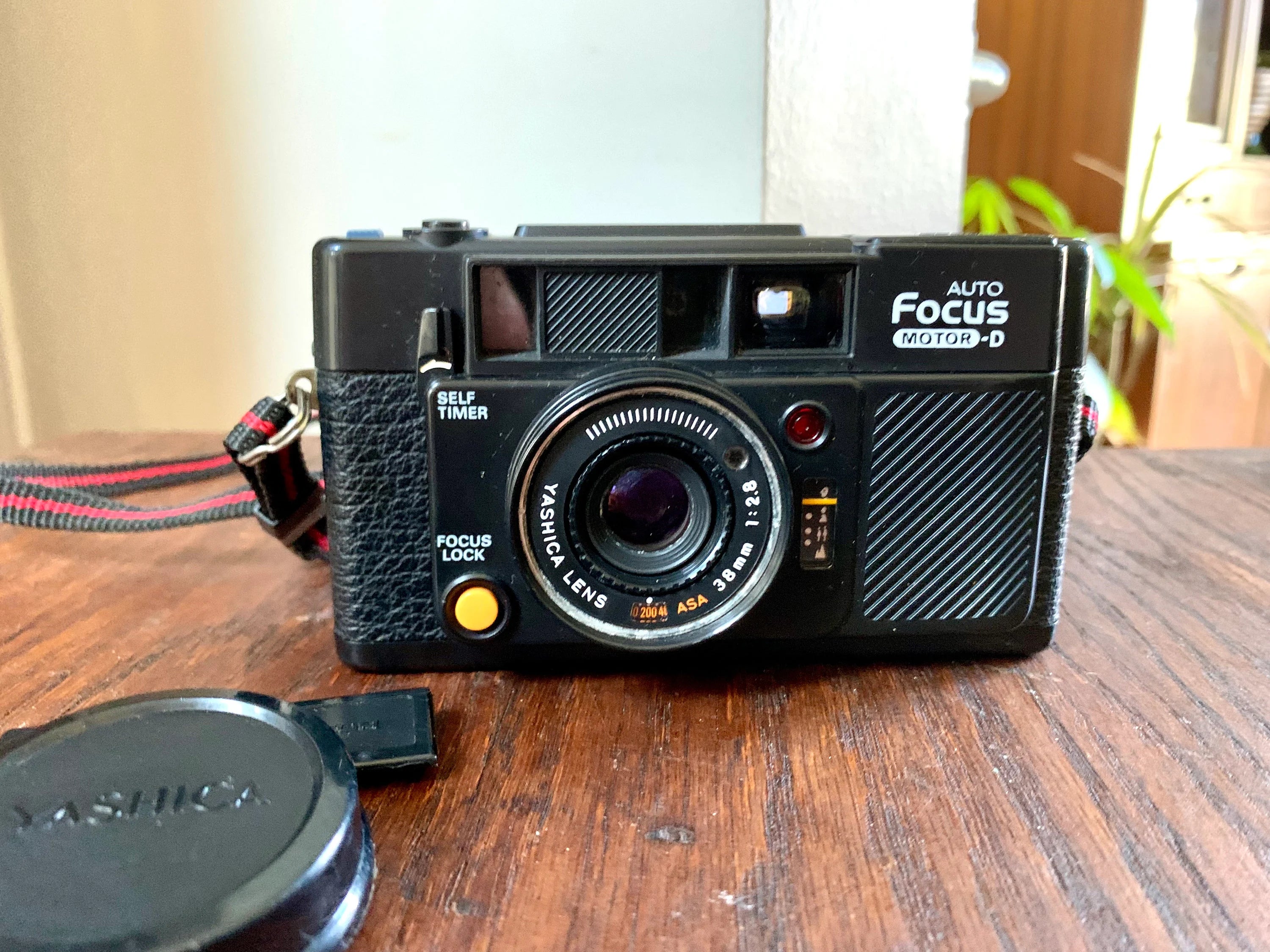 Vtg Yashica Full Automatic Diary Camera | Yashica Auto Focus Motor-D Point and Shoot Camera | Yashica Japan 35MM Film Camera