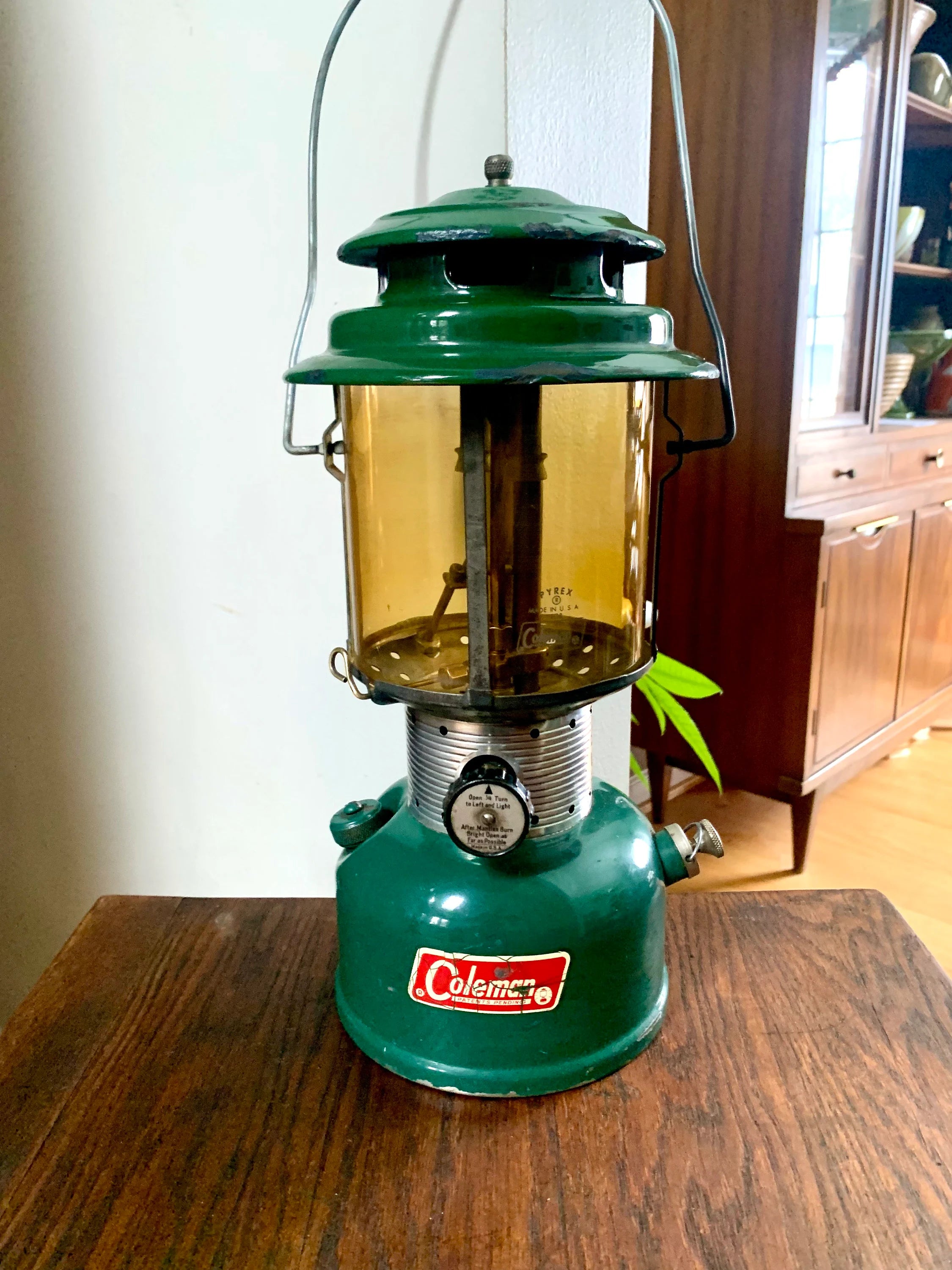 Vintage Coleman Model 220F Lantern | Coleman 1965 Coleman Lantern | Yellow Glass Model 220F Coleman Lantern | Yellow Glass Duel Mantel