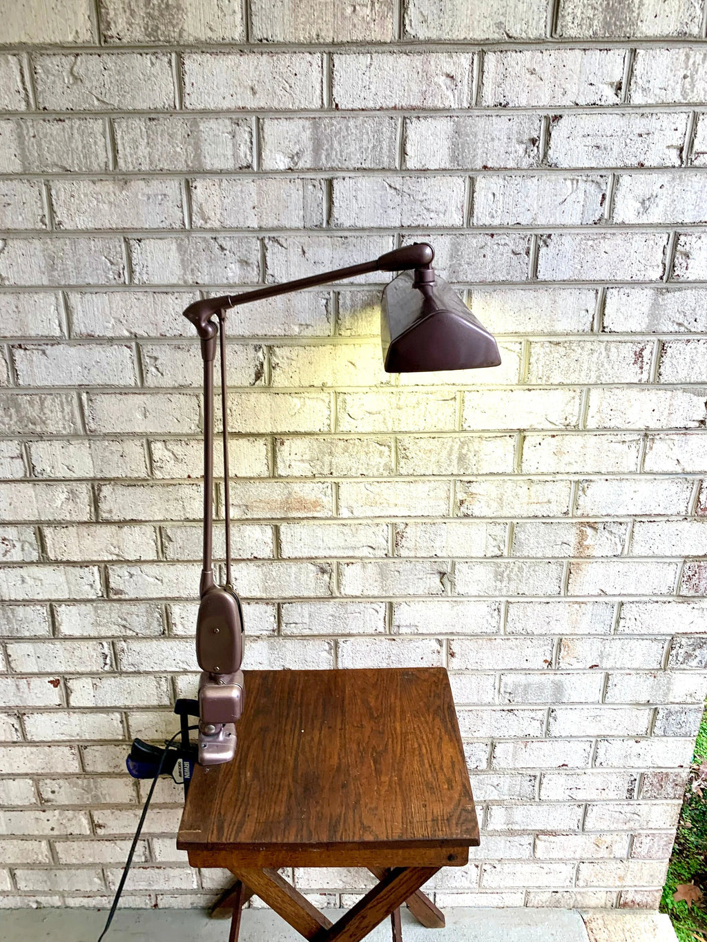 Vtg Dazor Floating Arm Desk Lamp | Industrial Floating Lamp | Classic Dazor Fixture Lamp | Dazor Mid Century Task Lamp | Dazor Model 2124