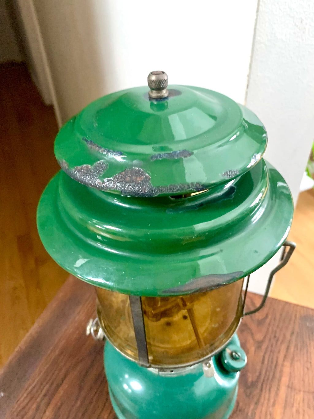 Vintage Coleman Model 220F Lantern | Coleman 1965 Coleman Lantern | Yellow Glass Model 220F Coleman Lantern | Yellow Glass Duel Mantel