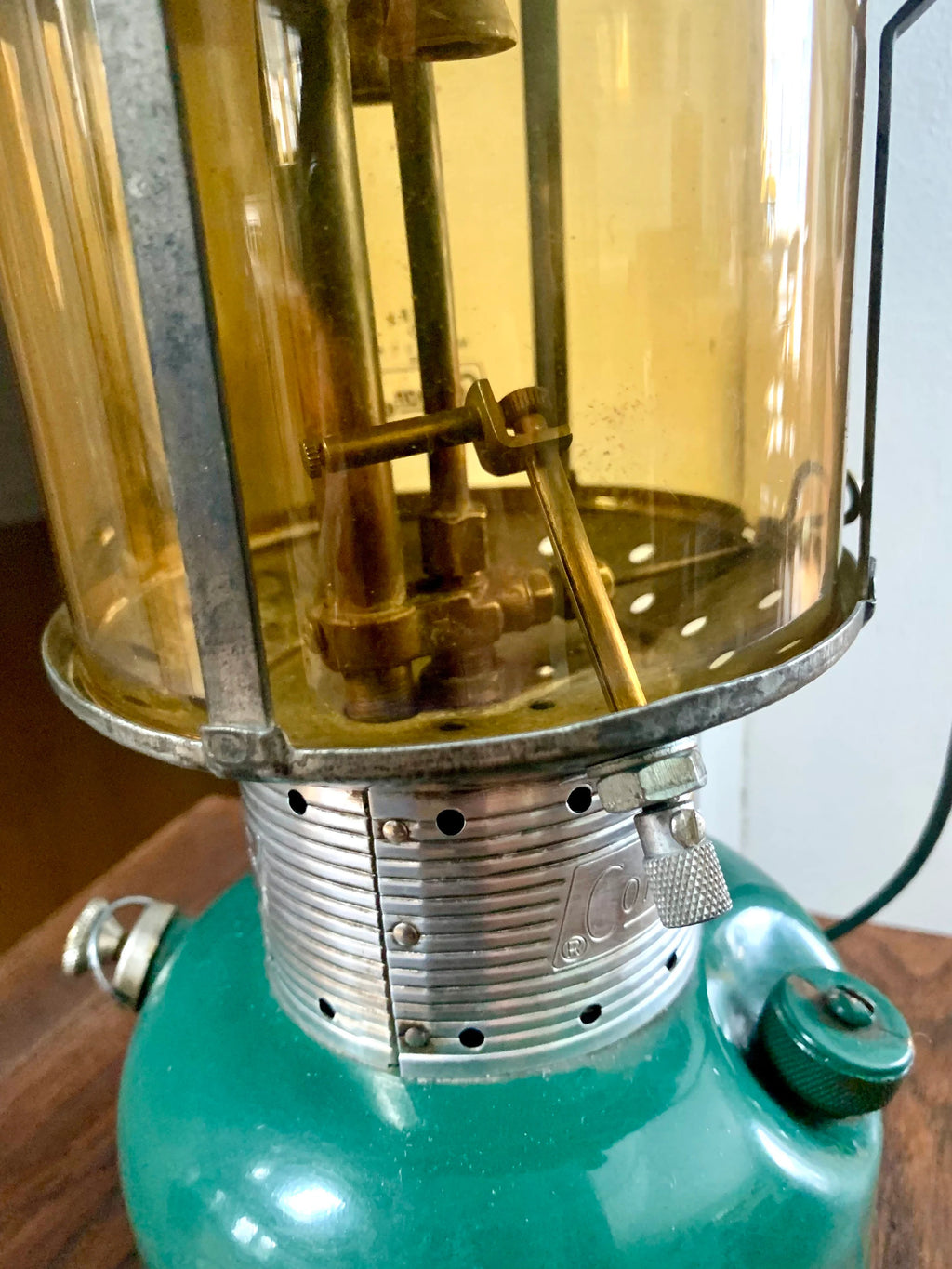 Vintage Coleman Model 220F Lantern | Coleman 1965 Coleman Lantern | Yellow Glass Model 220F Coleman Lantern | Yellow Glass Duel Mantel