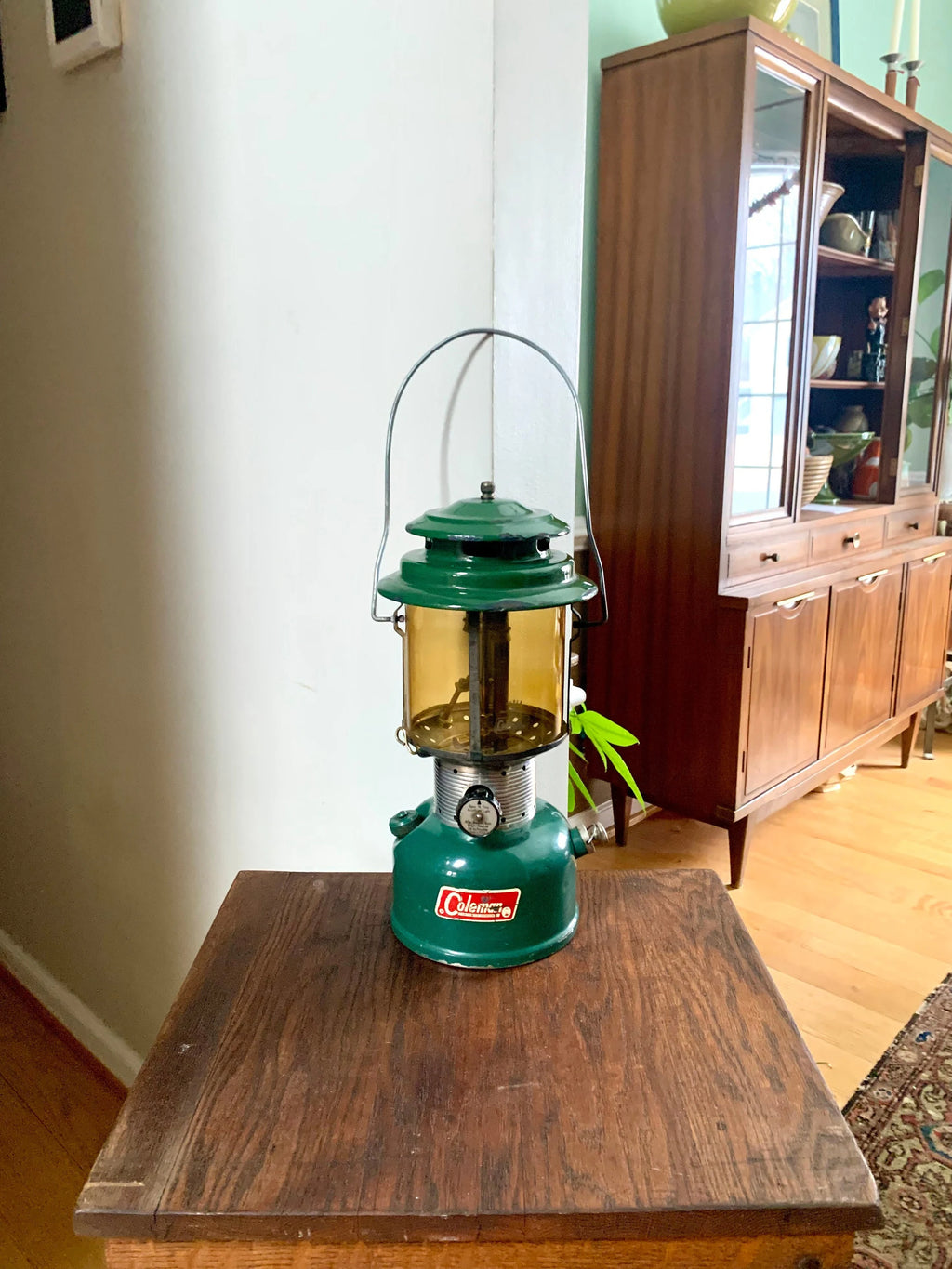 Vintage Coleman Model 220F Lantern | Coleman 1965 Coleman Lantern | Yellow Glass Model 220F Coleman Lantern | Yellow Glass Duel Mantel