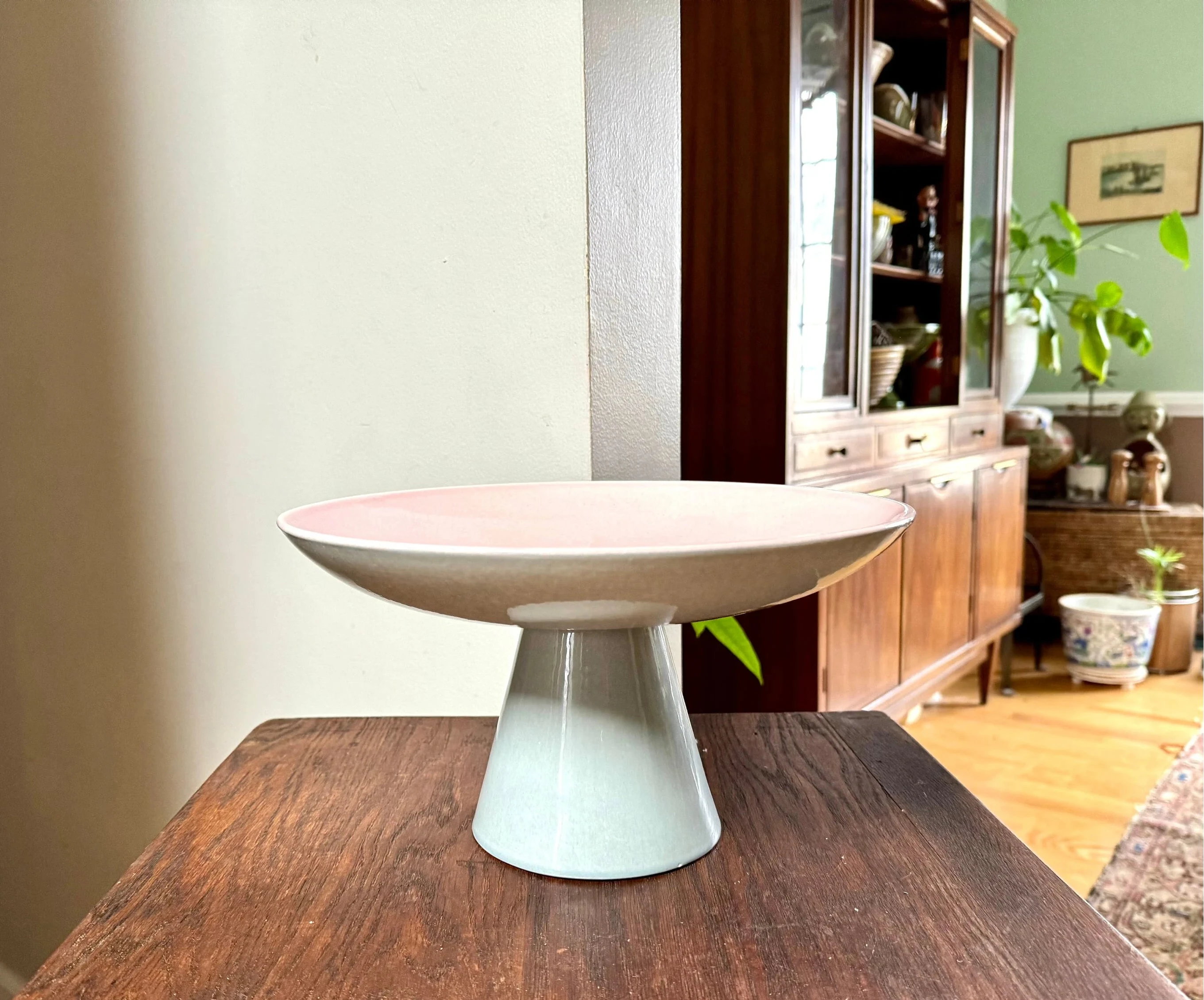 Vtg Royal Haeger Ceramic Pedestal Dish | Pink and Gray Ceramic Fruit Bowl | Royal Haeger R1658 Pedestal Dish | Ceramic Pedestal Plate