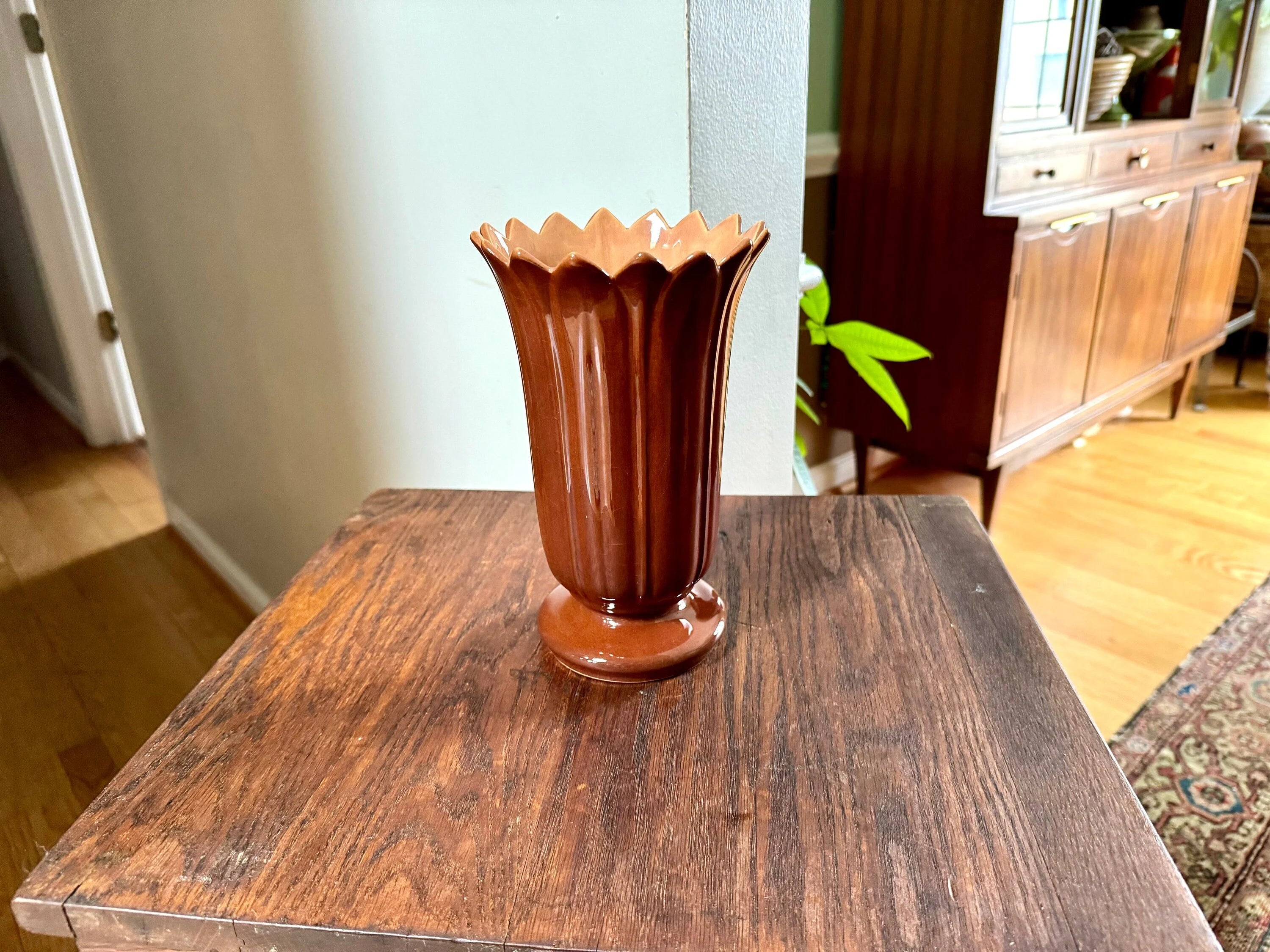 Vtg Roseville Mayfair 1003-8 Vase | Brown Saw Tooth Roseville Vase | Brown Glazed Saw Tooth Vase | Roseville Pottery Flower Vase