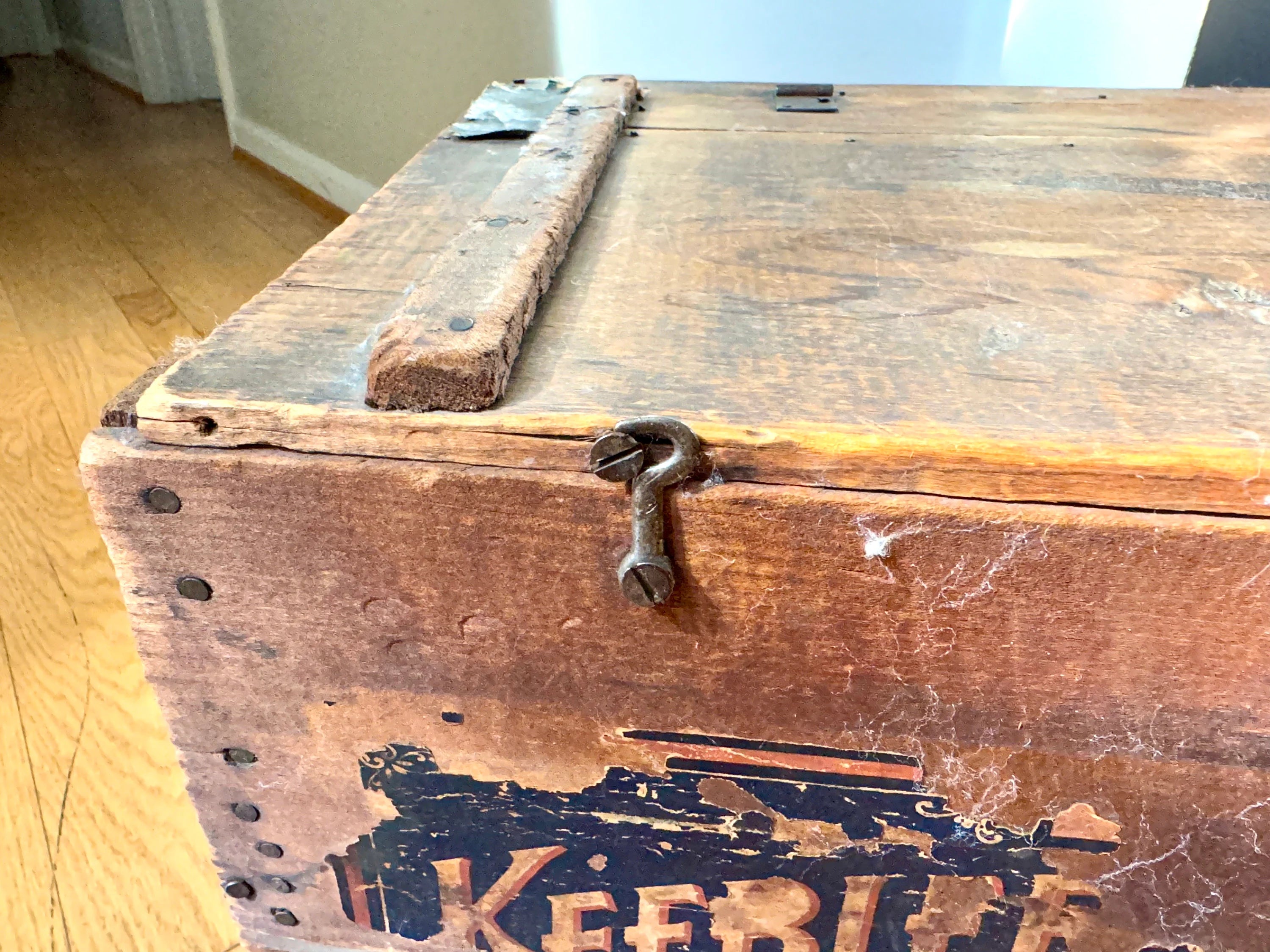 Antique Keebler Weyl Baking Company Wood Shipping Crate | Keebler Advertisement Wood Crate | Antique Wood Biscuit Crate| Lidded Keebler Box