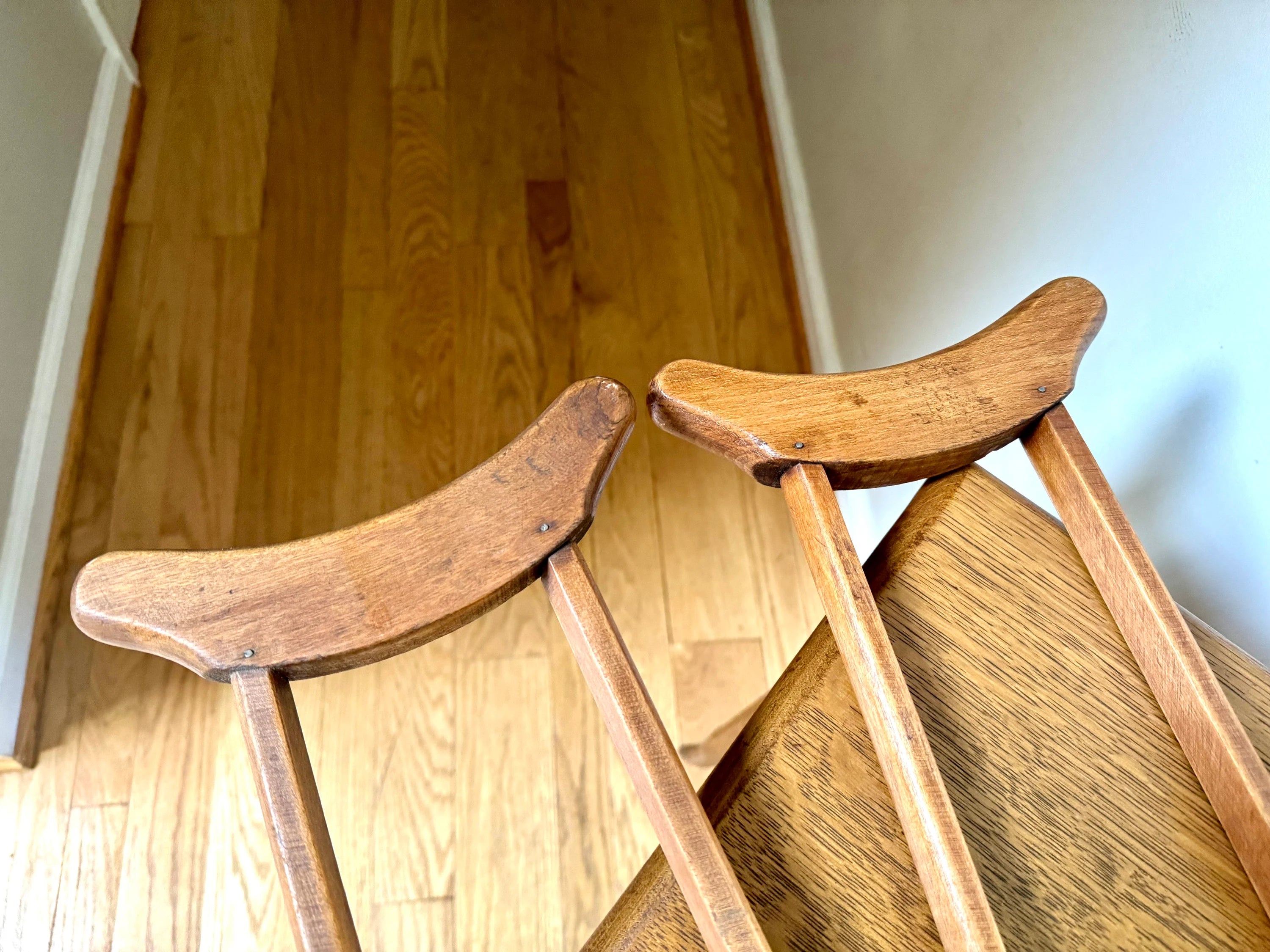 Vtg Wooden Crutches | Antique Split Wood Crutches | Vtg Medical Decor | Doctor Office Decor | Antique Split Wood Crutches