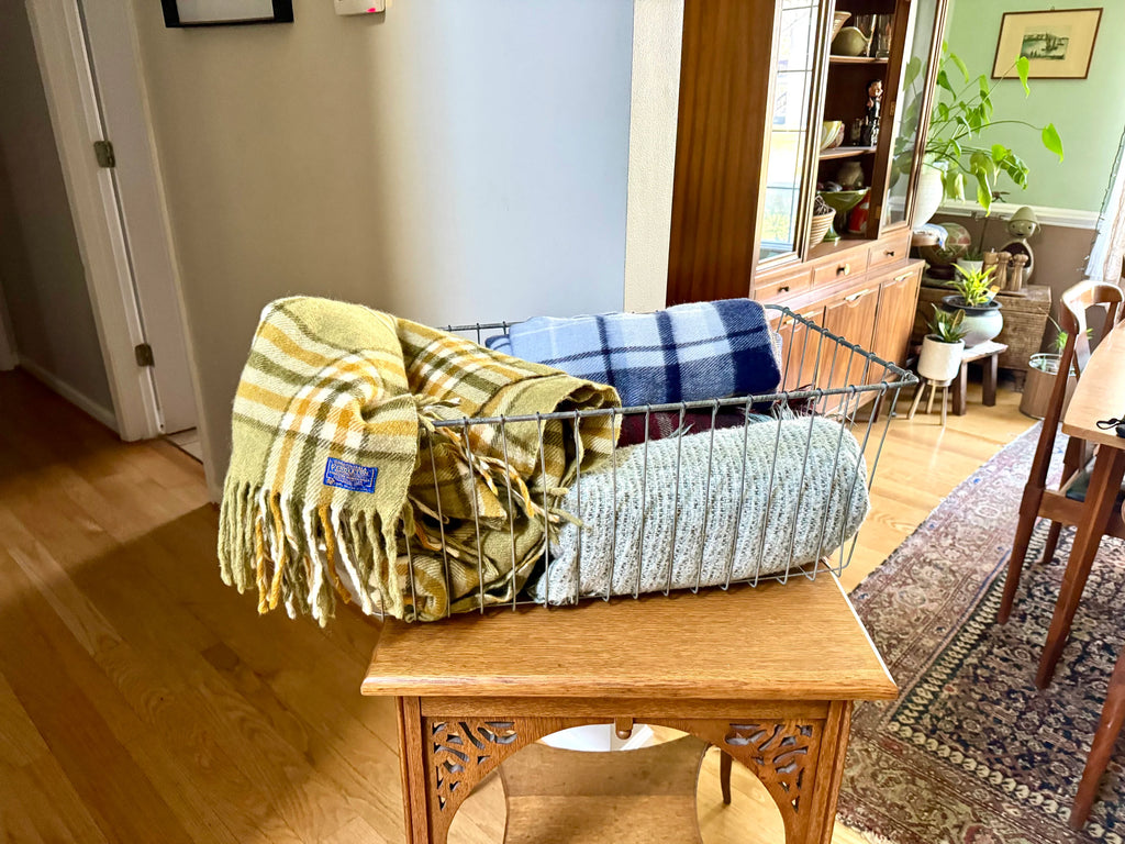 Vtg Industrial Wire Basket | Wire Display Crate | Industrial Wire Tote | Wire Blanket Organizer | Distressed Metal Basket | Metal Bin