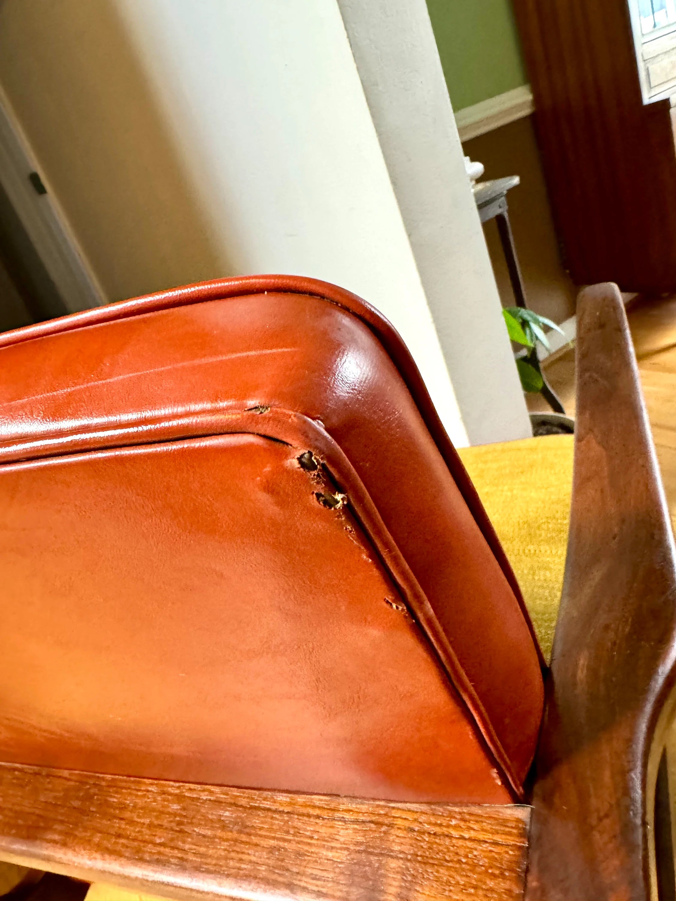 MCM Swivel Rolling Chair | Alma Desk Company Chair | MCM Orange Vinyl Desk Chair | Wood and Vinyl Modern Office Chair