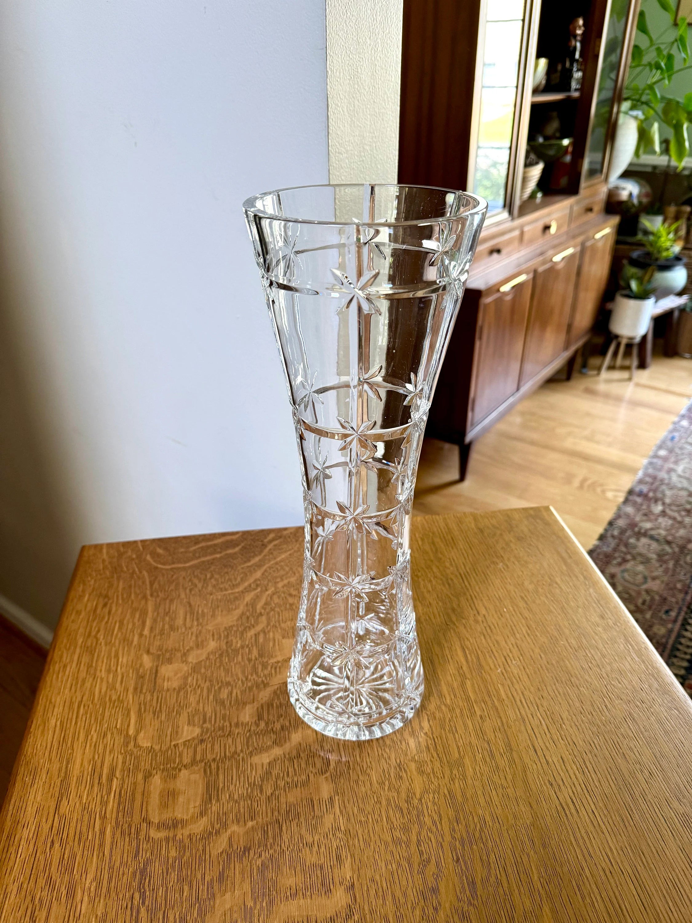 Vtg Tall Cut Glass Vase | Starburst Cut Crystal Vase | Floral Cut Glass Vase | 15" Tall Large MCM Glass Vase