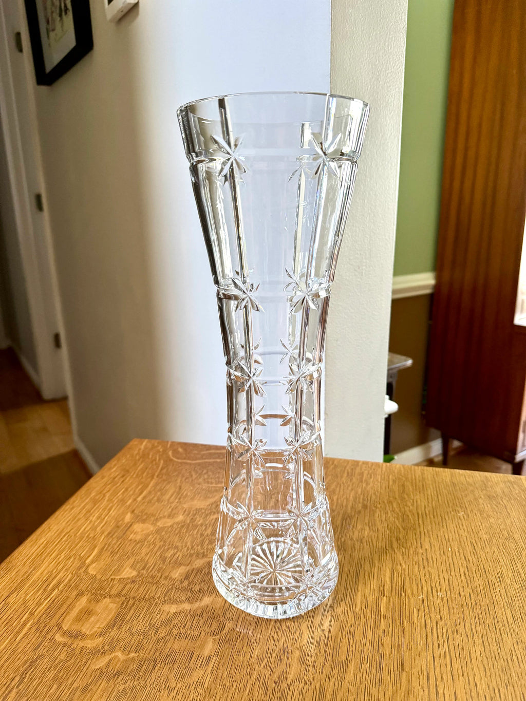 Vtg Tall Cut Glass Vase | Starburst Cut Crystal Vase | Floral Cut Glass Vase | 15" Tall Large MCM Glass Vase