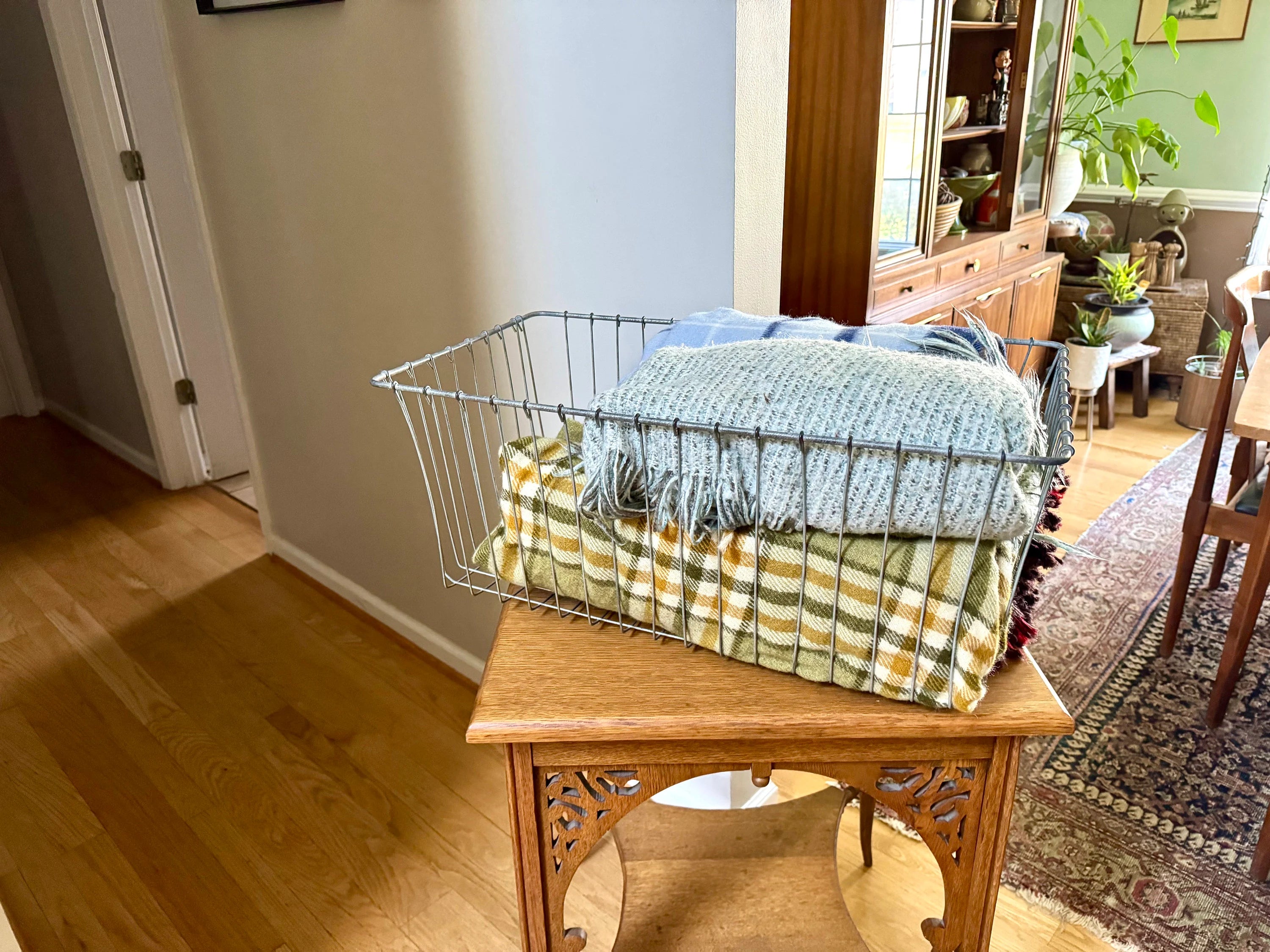 Vtg Industrial Wire Basket | Wire Display Crate | Industrial Wire Tote | Wire Blanket Organizer | Distressed Metal Basket | Metal Bin