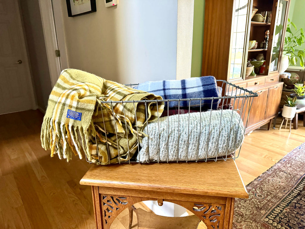 Vtg Industrial Wire Basket | Wire Display Crate | Industrial Wire Tote | Wire Blanket Organizer | Distressed Metal Basket | Metal Bin