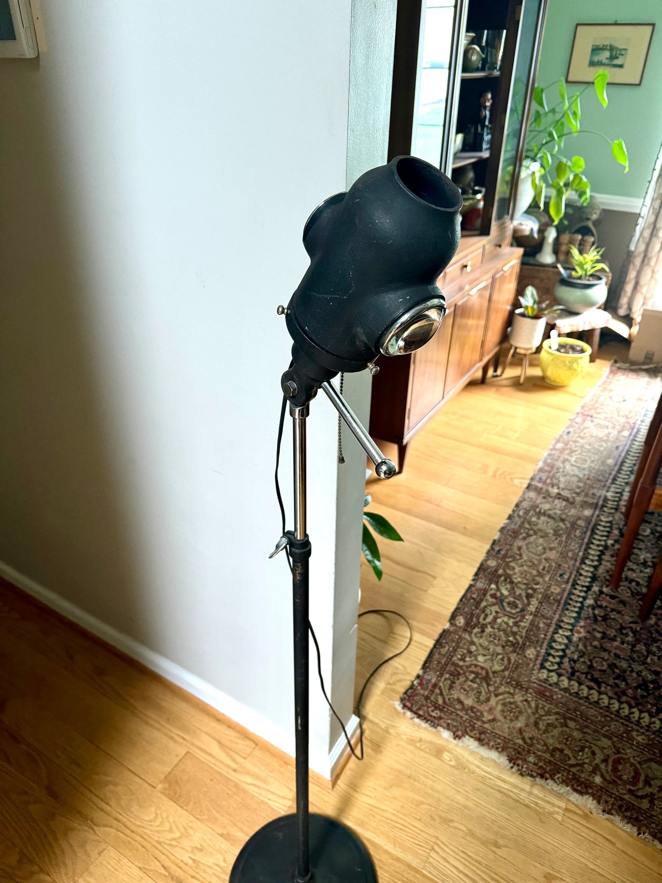 Vintage Weldon Spotlight on Stand | Industrial Stage Lamp & Stand | Adjustable Theatre Spot Light | Industrial Floor Lamp | Rustic Floor Lamp