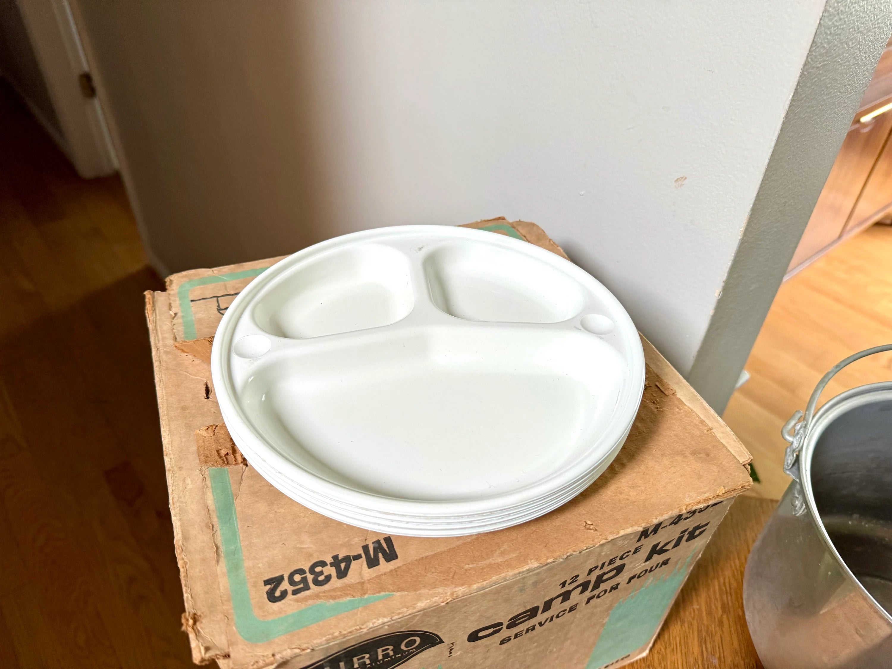 Vintage Mirro M-4352 Aluminum Camp Kit | 12 Piece Camping Cooking Set | Aluminum Camp Cook Set | Nesting Camping Pots and Pans