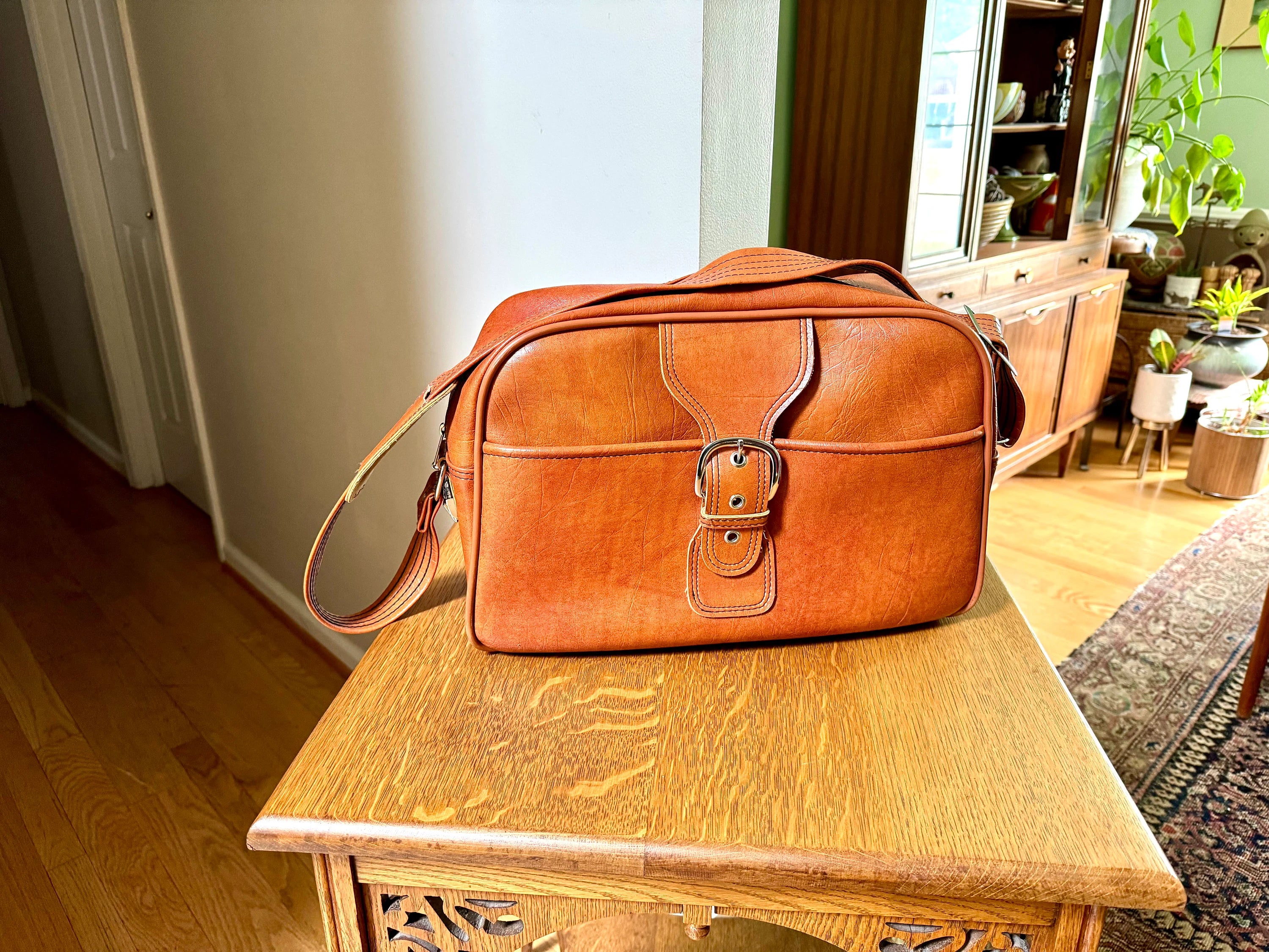 Vtg Brown Marbled Vinyl Shoulder Bag | Vinyl Shoulder Bag | Vtg Faux Leather Shoulder Bag | Brown Weekender | Crossbody Bag