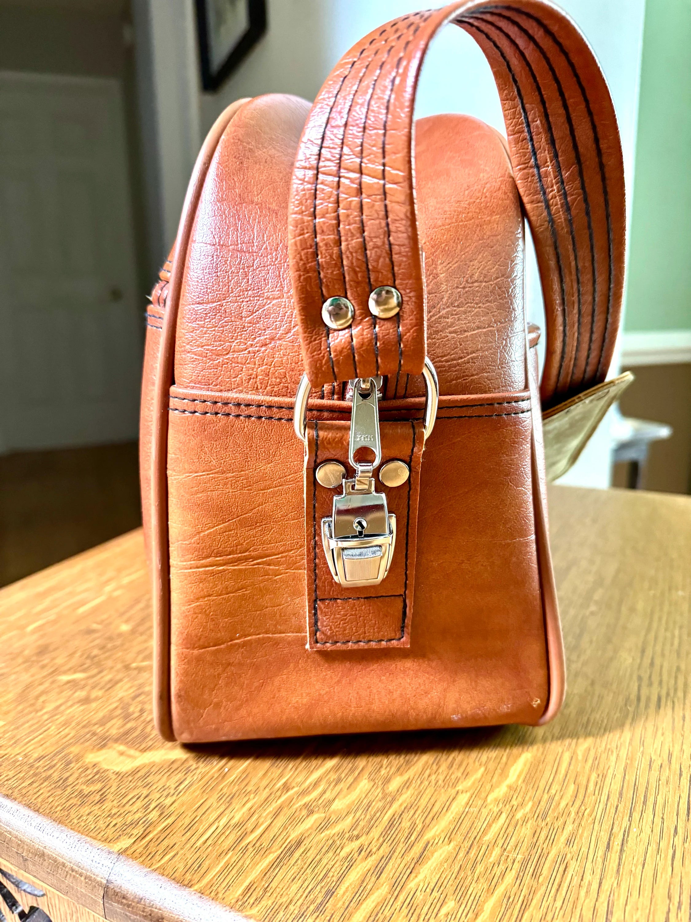 Vtg Brown Marbled Vinyl Shoulder Bag | Vinyl Shoulder Bag | Vtg Faux Leather Shoulder Bag | Brown Weekender | Crossbody Bag