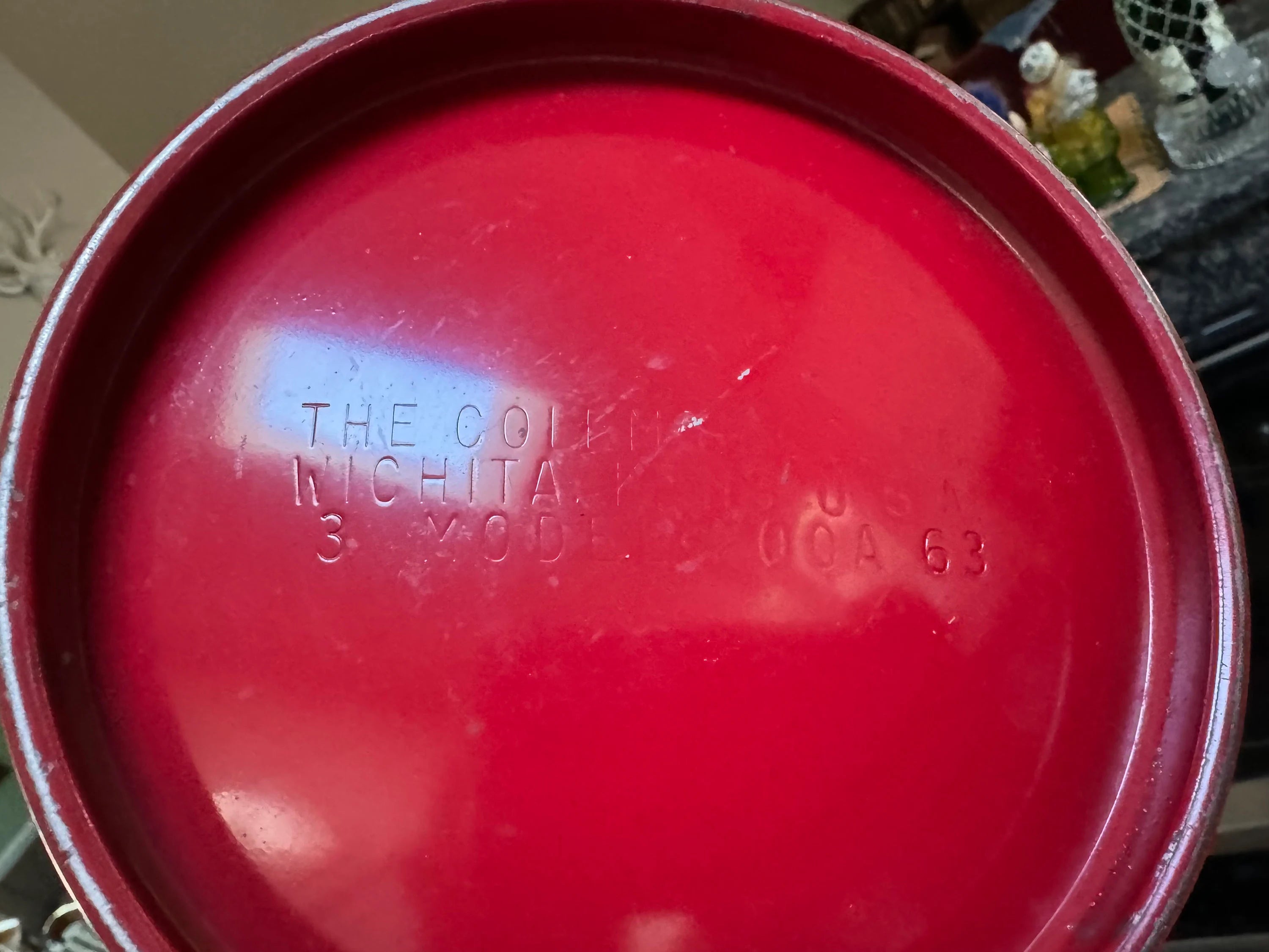 Coleman Model 200A Lantern with Striker and Orig. Box | 1963 Model 200A Coleman Lantern| Round Single Mantle Globe Coleman Lantern