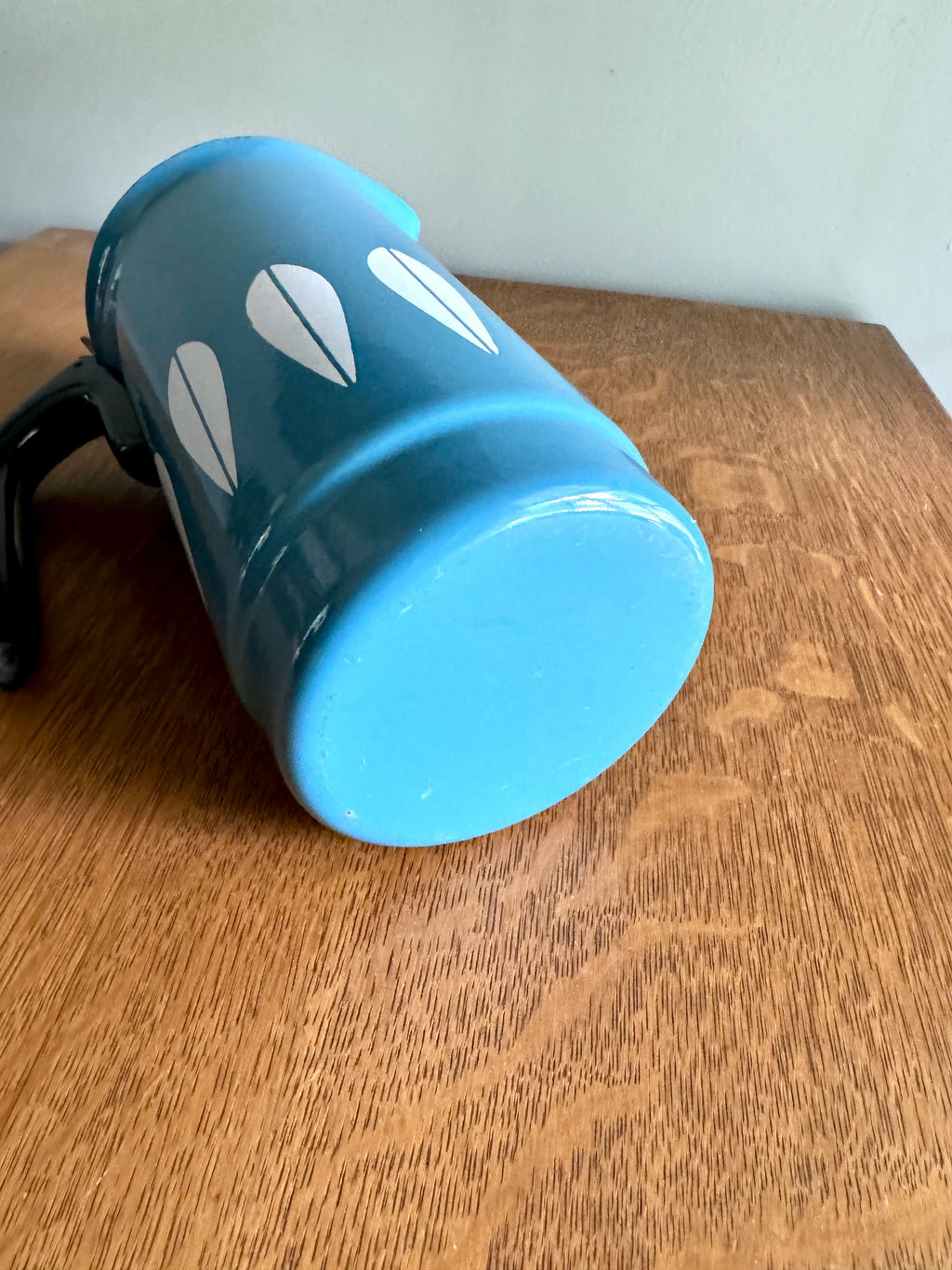 A Cathrineholm Lotus Enamel Coffee Maker | Mid Century Enamel Coffee Percolator | Vintage Turquoise on White Lotus Design Enamel Coffee Maker