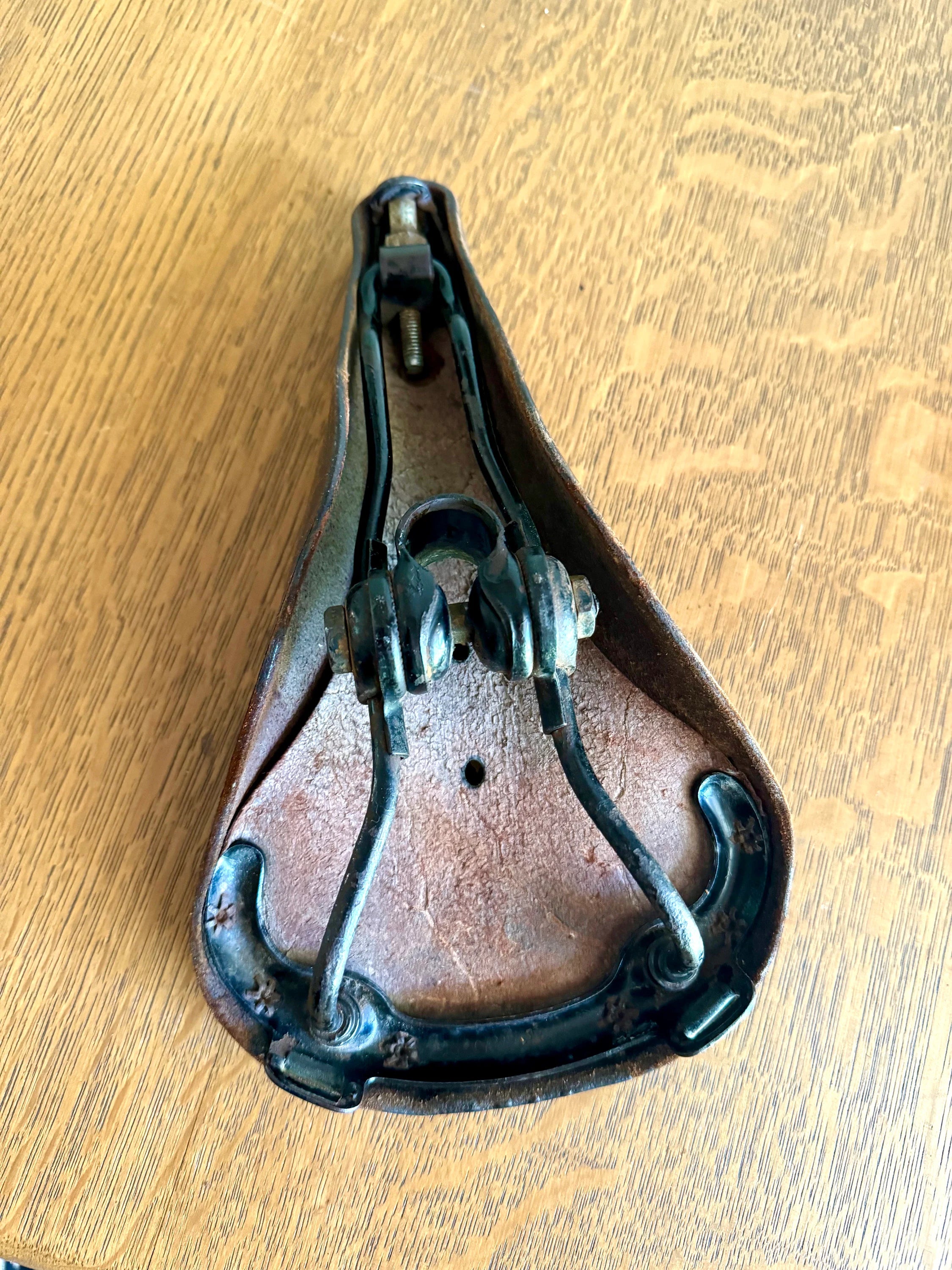Vtg Leather Brooks Champion B15 Saddle | Great Britain Leather Bike Saddle | B15 Champion Standard Leather Bike Seat | Antique Bike Seat