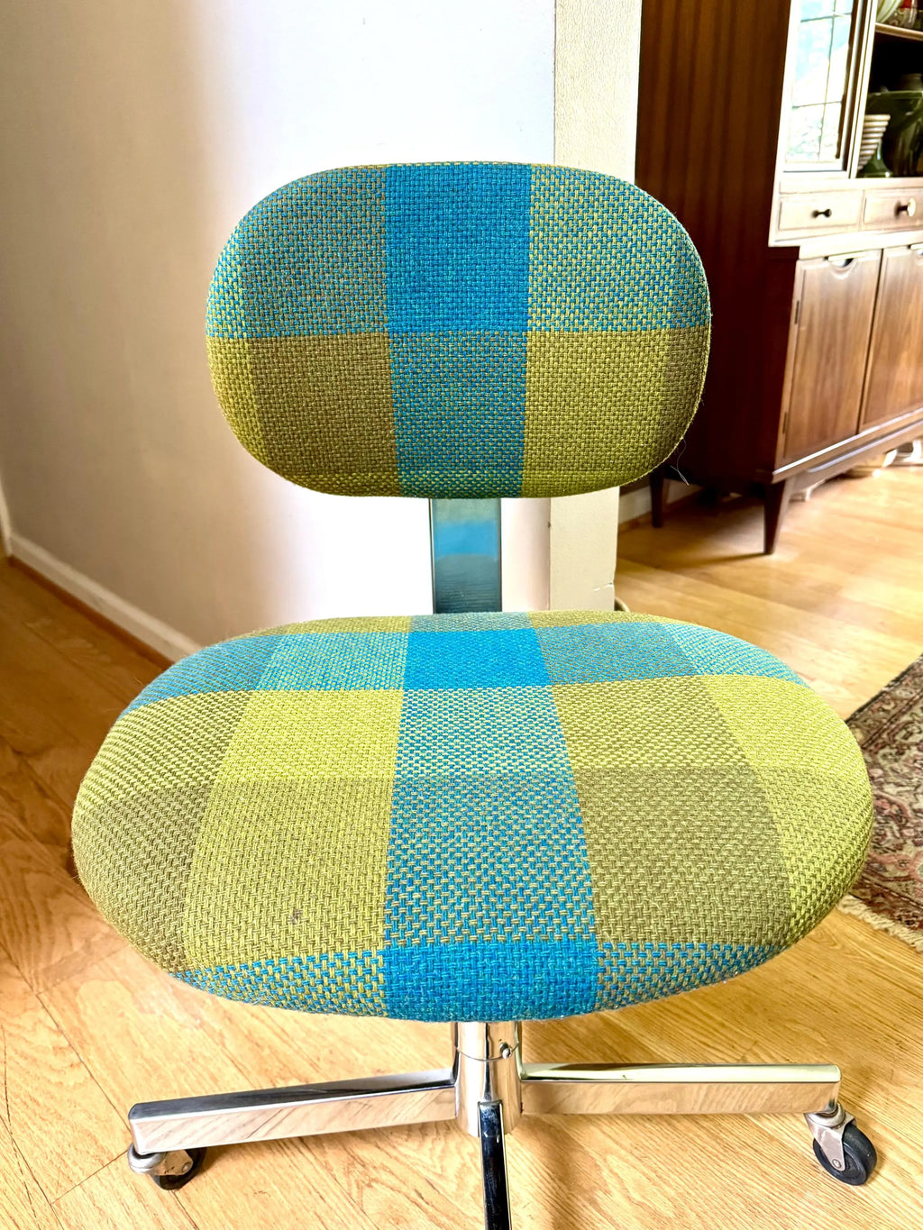 Vtg MCM Plaid Desk Chair | Blue, Green and Yellow MCM Swivel Chair | Plaid Fabric Padded Office Chair | Adjustable Swivel Chair