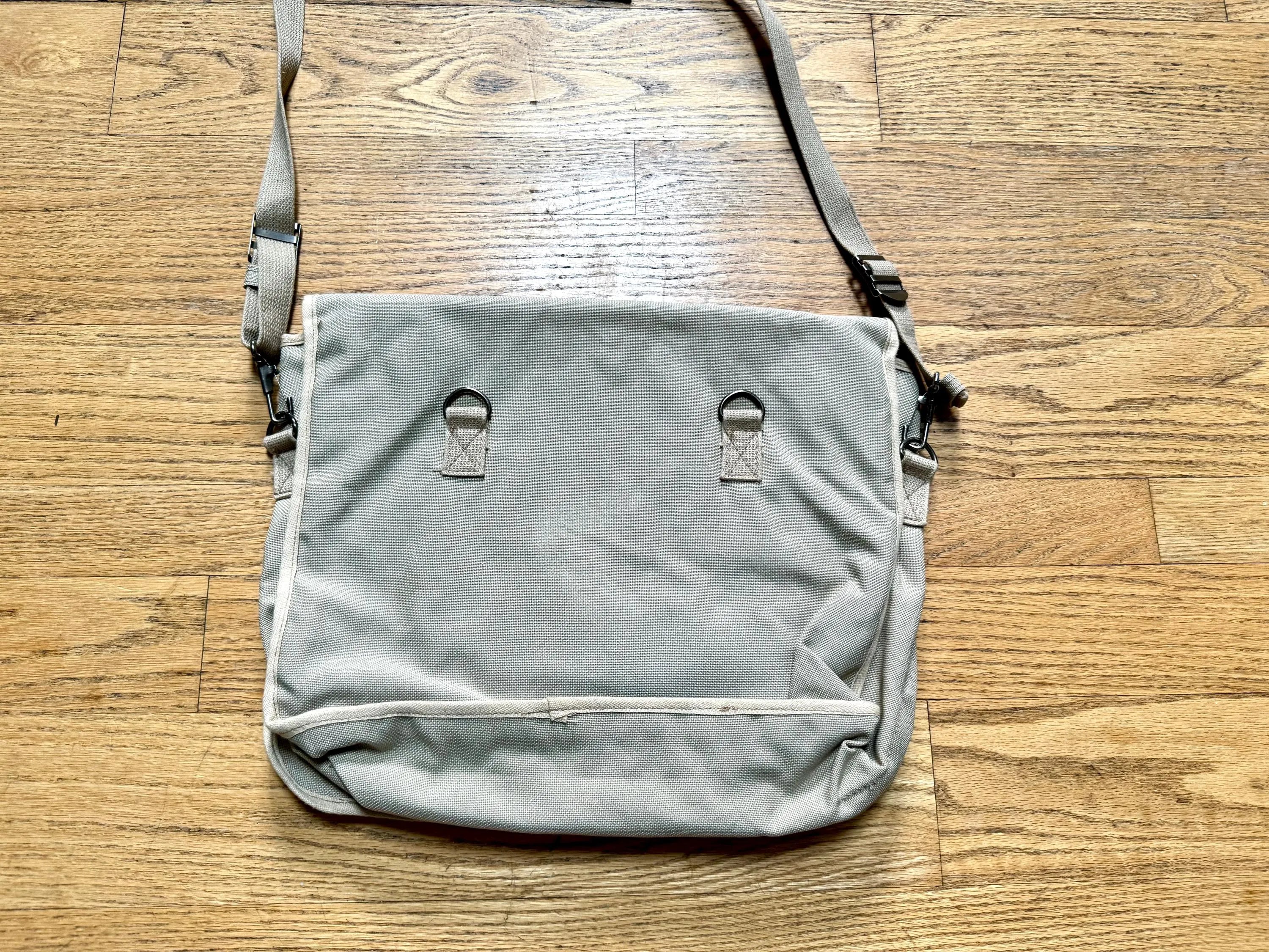 Vtg Israeli Paratrooper Musette Bag | Khaki Canvas Messenger Bag  | Rustic Handbag| Bug Out Bag | Shoulder bag | Crossbody Bag