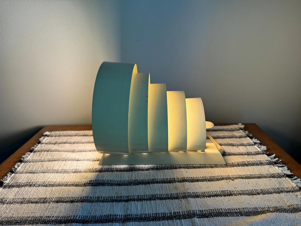Vtg Mid Century Creme Venetian Tiered Shade Wall Sconce | Art Deco Venetian Shade Wall Lamp | Modern Venetian Tiered Shade Wall Light