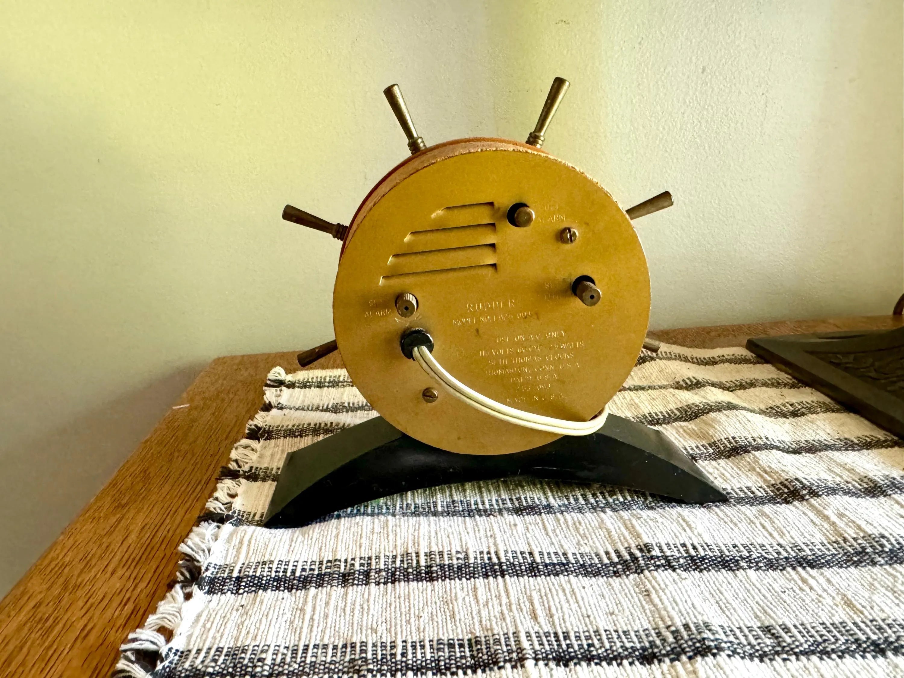 Vtg Nautical Seth Thomas Electric Clock | Seth Thomas "Rudder" Alarm Clock | Ship's Tiller Clock | Seth Thomas MCM 925-003 Clock