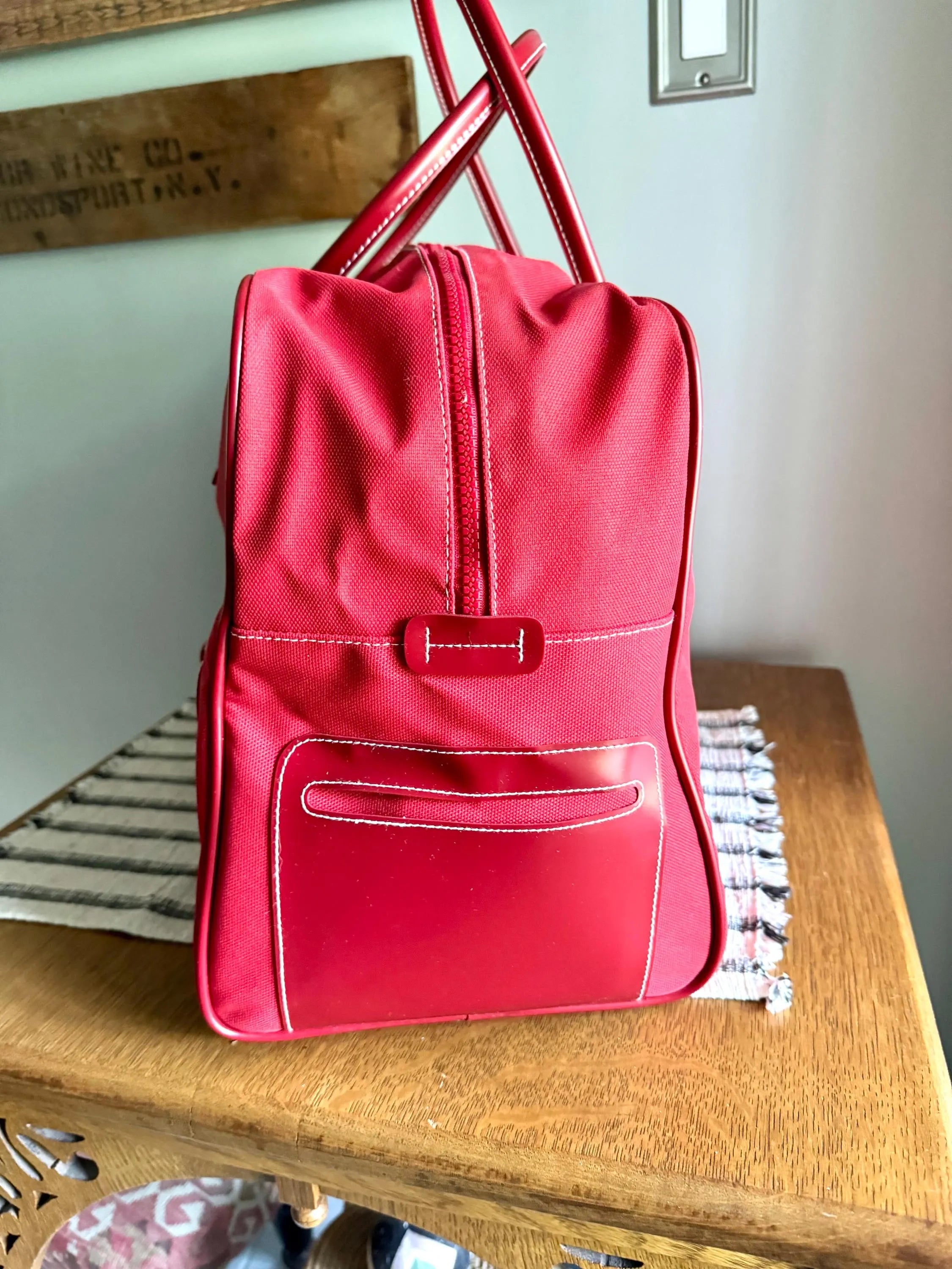 Vtg Estee Lauder Duffel Bag | Red Canvas and Vinyl Hand Bag | Over Night Bag | Estee Lauder Bag | Carry on Bag | Gym Bag
