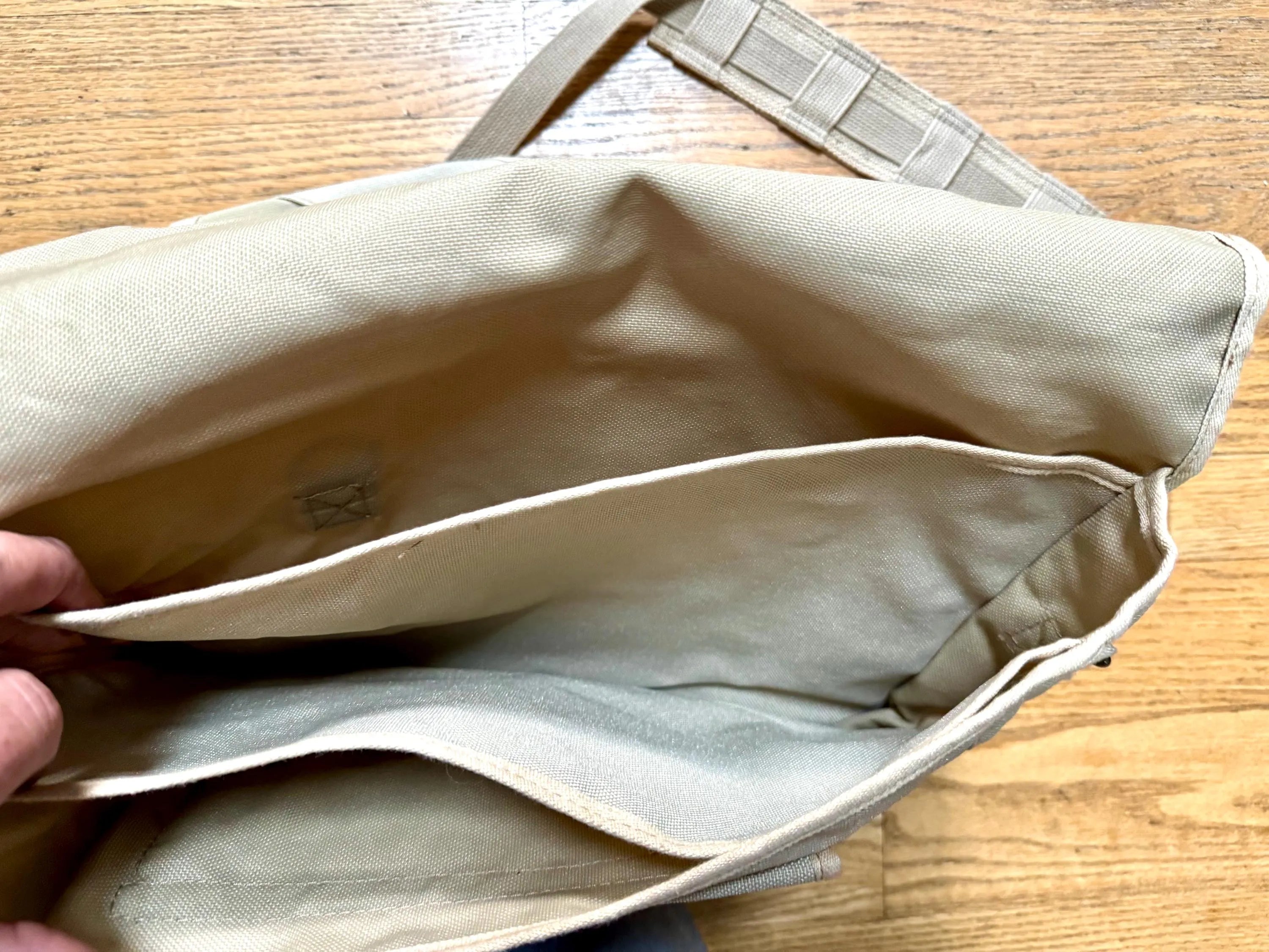 Vtg Israeli Paratrooper Musette Bag | Khaki Canvas Messenger Bag  | Rustic Handbag| Bug Out Bag | Shoulder bag | Crossbody Bag