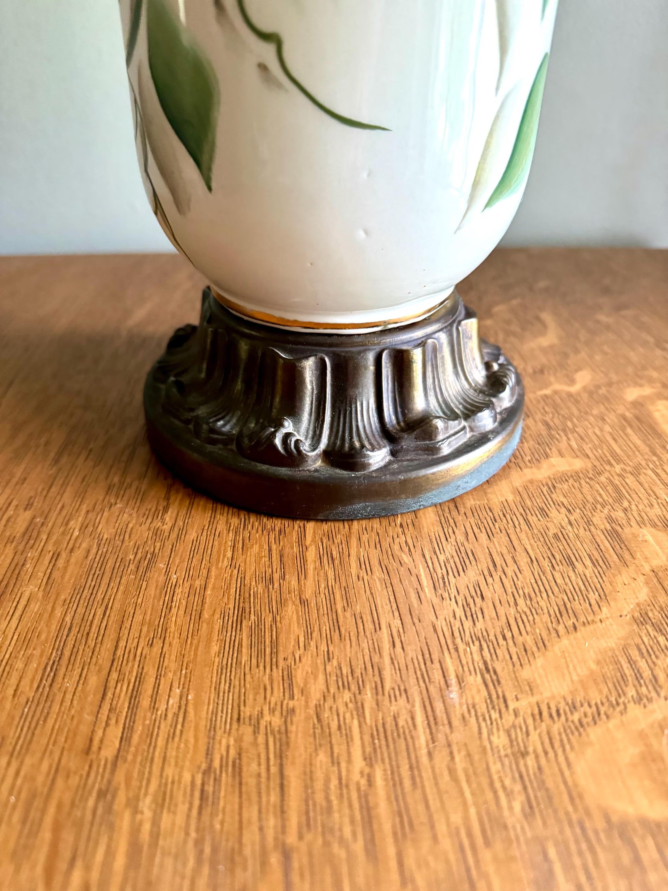 Vintage Mid Century Hand Painted Ceramic Lamp | Elegant Table Lamp | Hand Painted Floral Desk Lamp