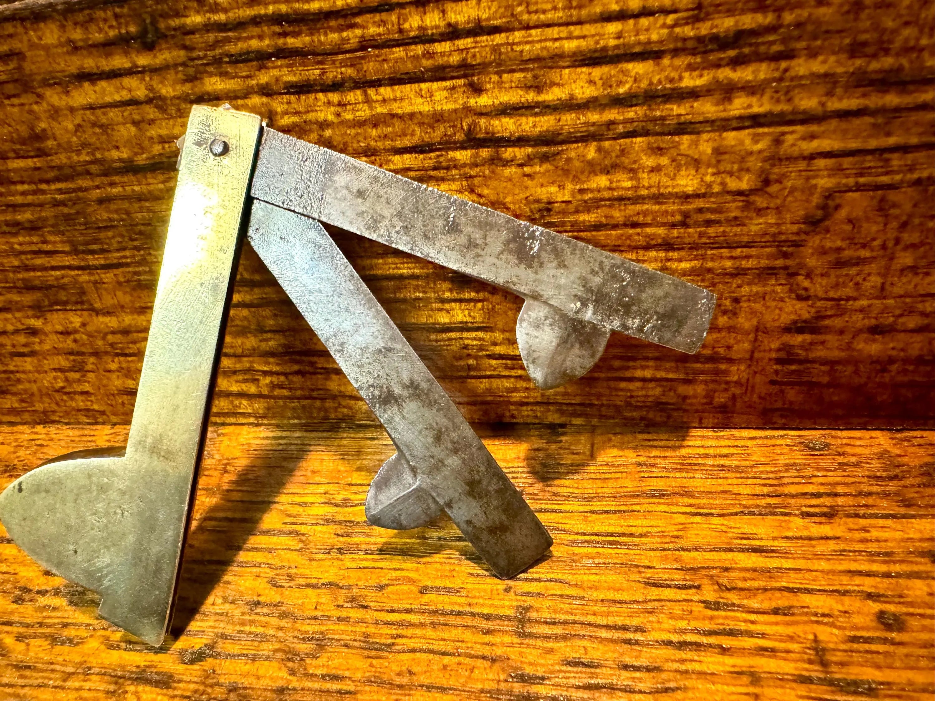 An Antique Civil War Era Surgical Bleeder Fleam With Brass Shield | Blood Letting Fleam Lancet | Two Bladed Fleam | G.Gregory Bleeding Fleam