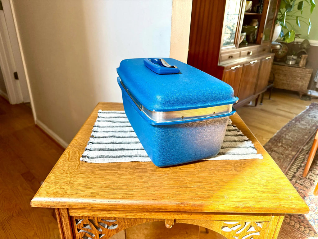Samsonite Saturn II Cosmetic Case | Vintage Blue Travel Case | Overnight Bag | Blue Samsonite Train Case | Blue Make Up Bag| Retro Hard Case