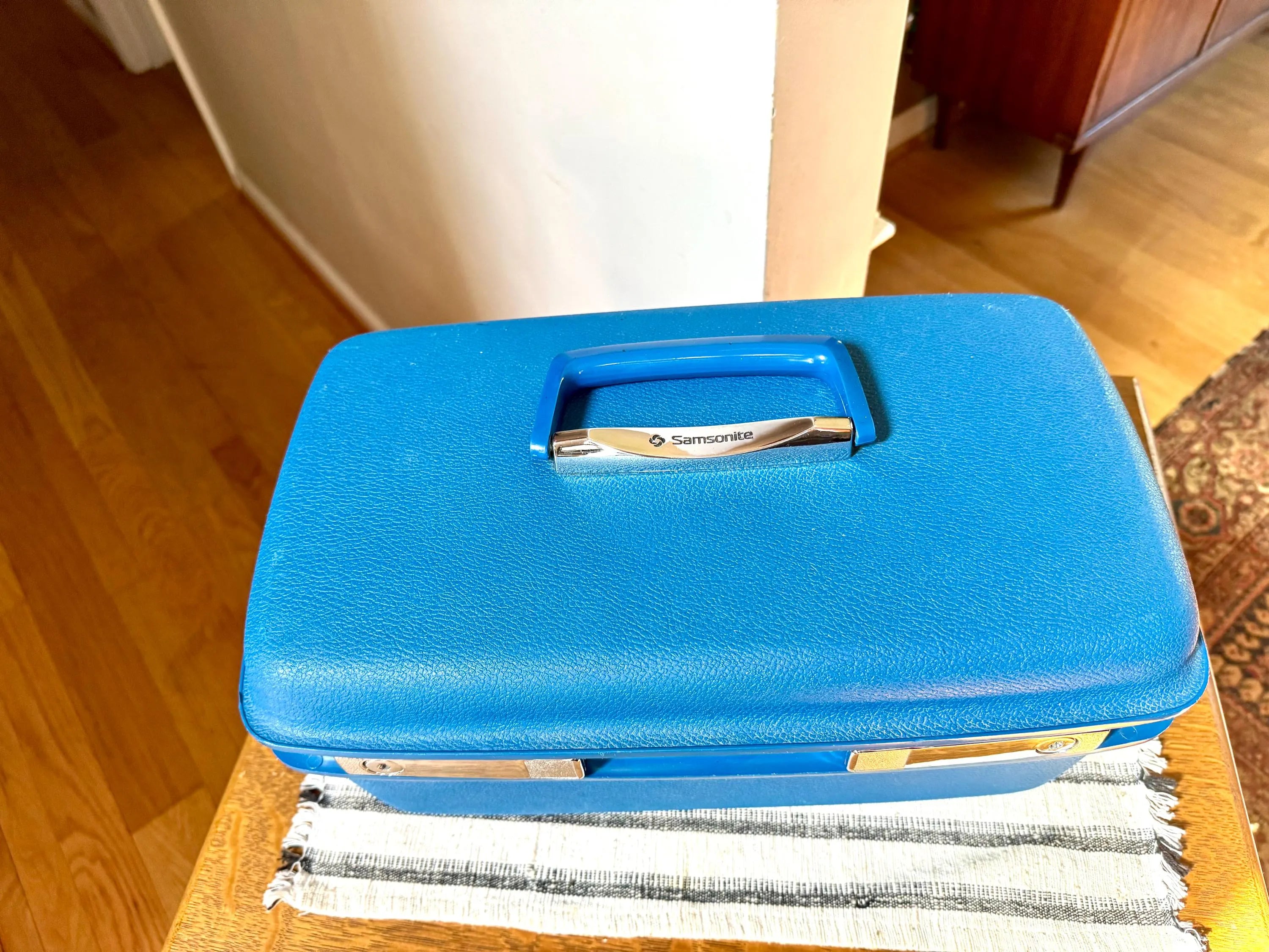 Samsonite Saturn II Cosmetic Case | Vintage Blue Travel Case | Overnight Bag | Blue Samsonite Train Case | Blue Make Up Bag| Retro Hard Case