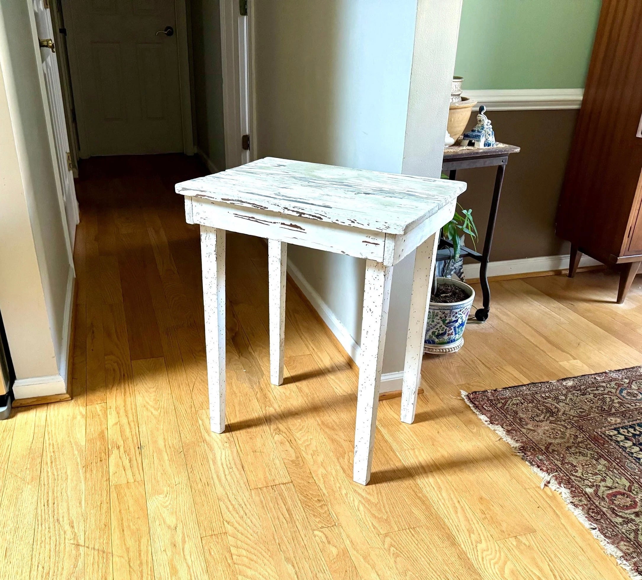 Vtg Distressed Small Table | Primitive Small Table | Tall Distressed Painted Table | Small Farmhouse Side Table | Primitive Plant Table