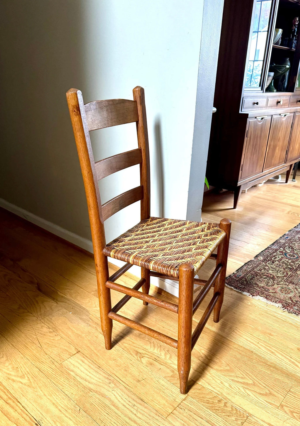 Vtg Wooden Ladder Back Chair | Wicker Bottom Wood Chair | Rattan Bottom Shaker Chair | Farmhouse Chairs | Dual Color Woven Chair